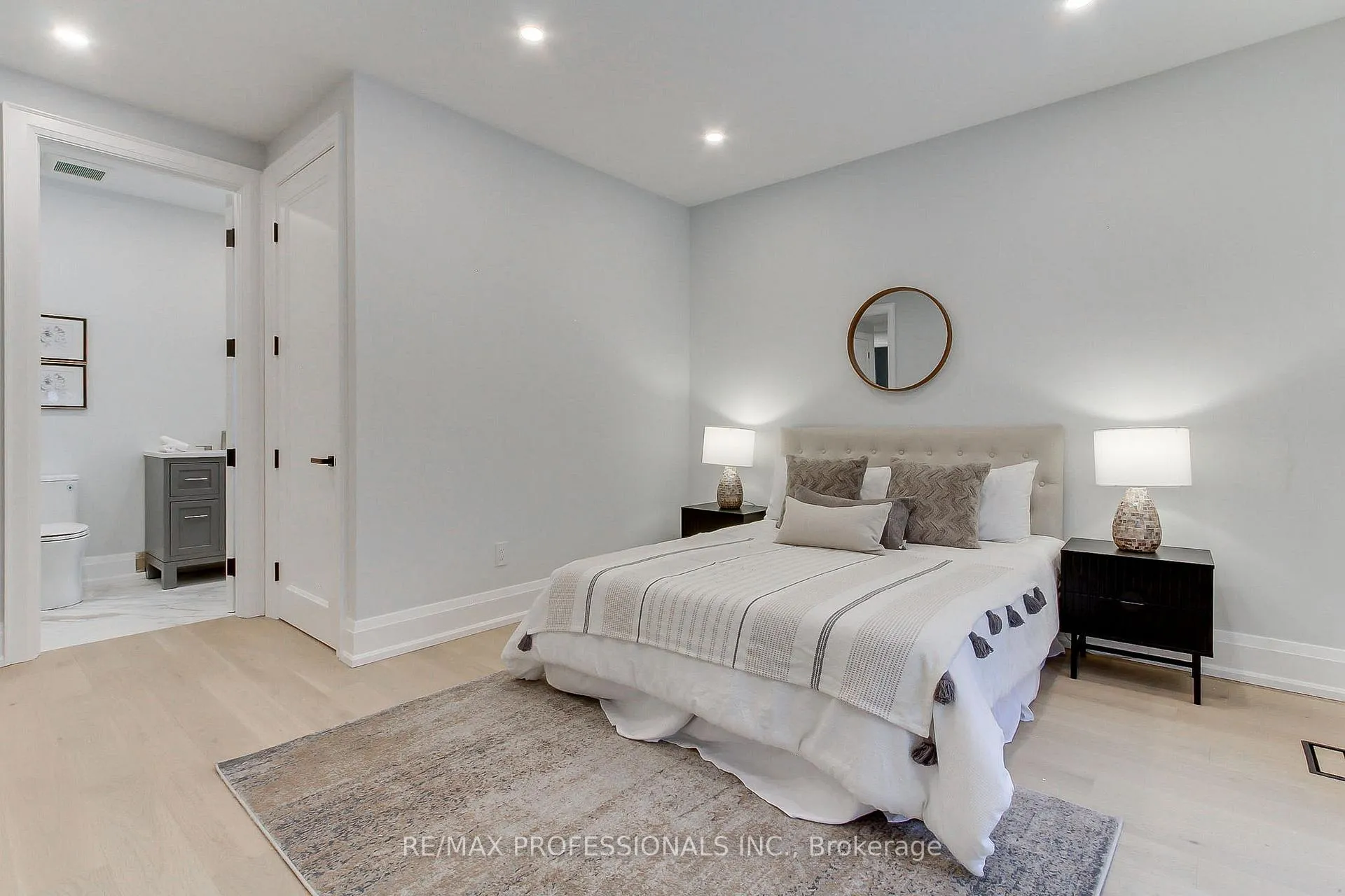 Photo 44 of 432 Smith Avenue, Burlington, Brant — HOMEH
