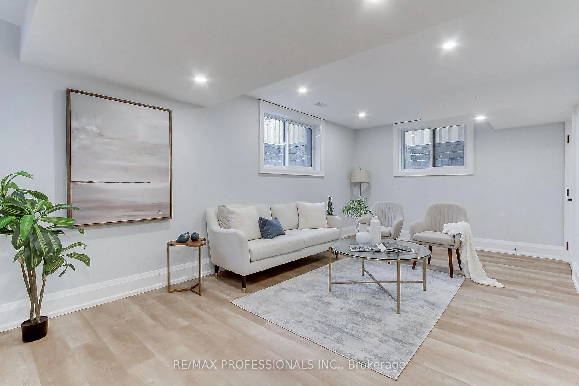 Photo 48 of 432 Smith Avenue, Burlington, Brant — HOMEH