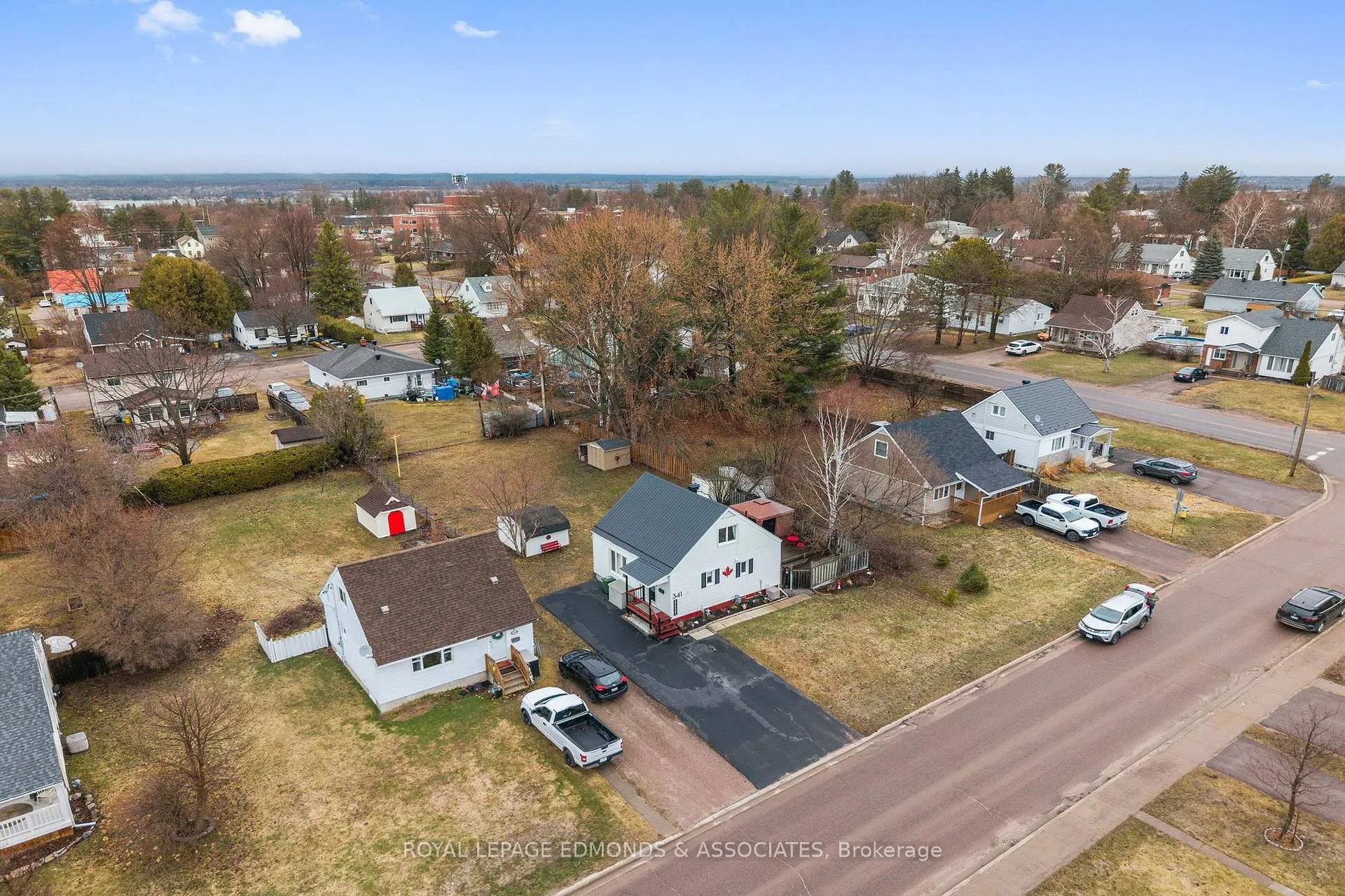 Photo 2 of 341 Chamberlain Street, Pembroke — HOMEH