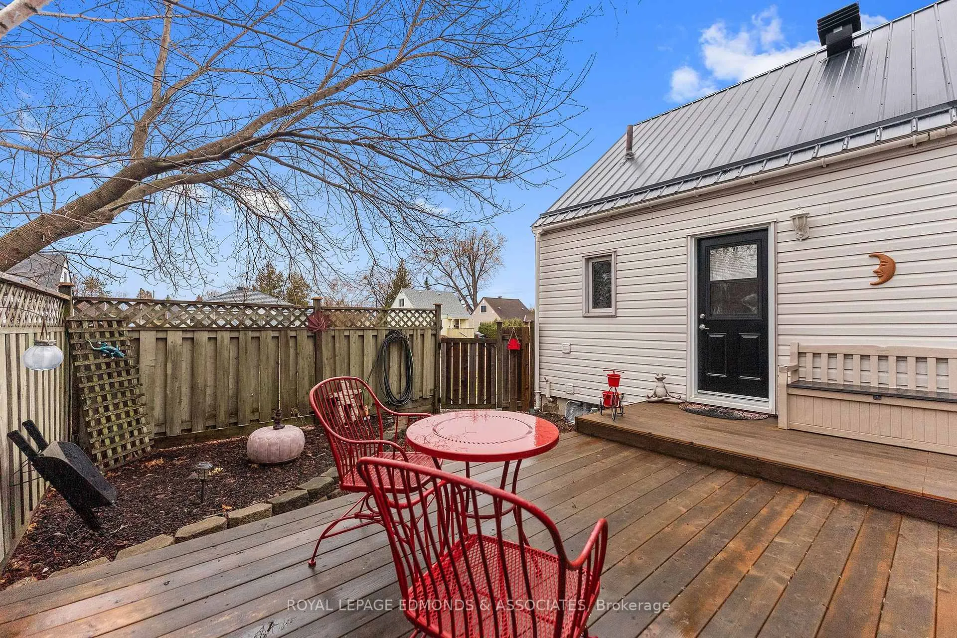 Photo 37 of 341 Chamberlain Street, Pembroke — HOMEH