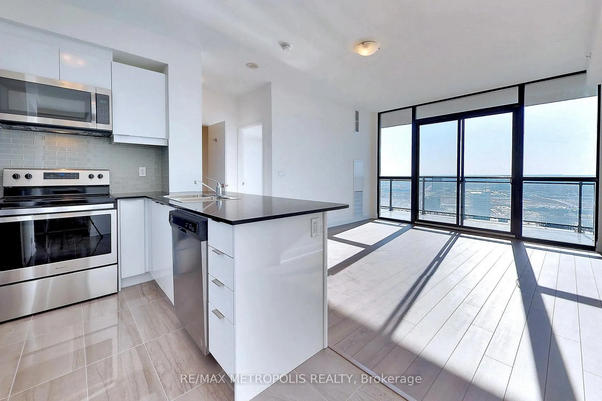 Photo 1 of Unit 3405, 2910 Highway 7, Vaughan, Concord — HOMEH