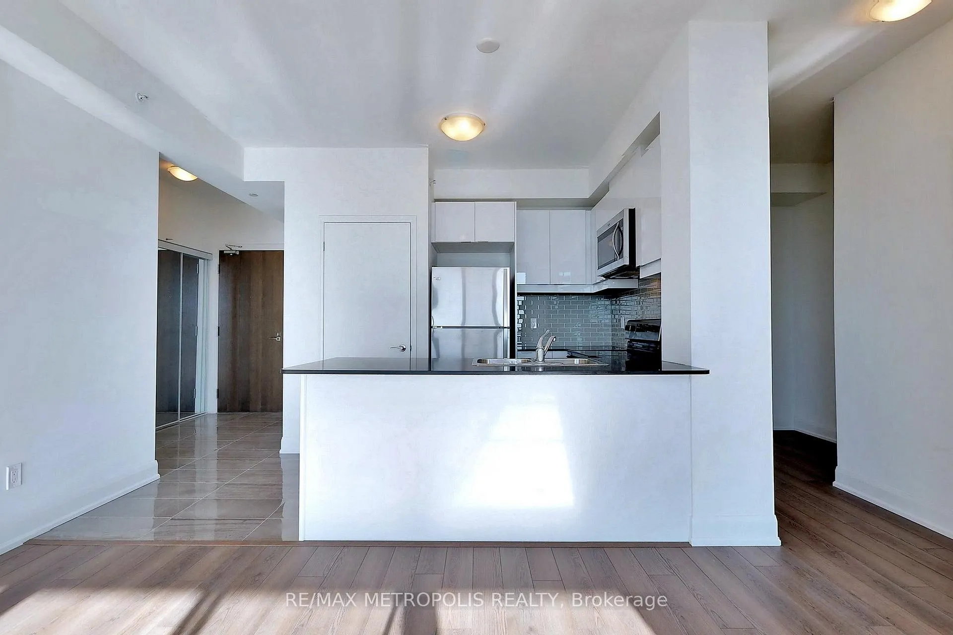 Photo 6 of Unit 3405, 2910 Highway 7, Vaughan, Concord — HOMEH