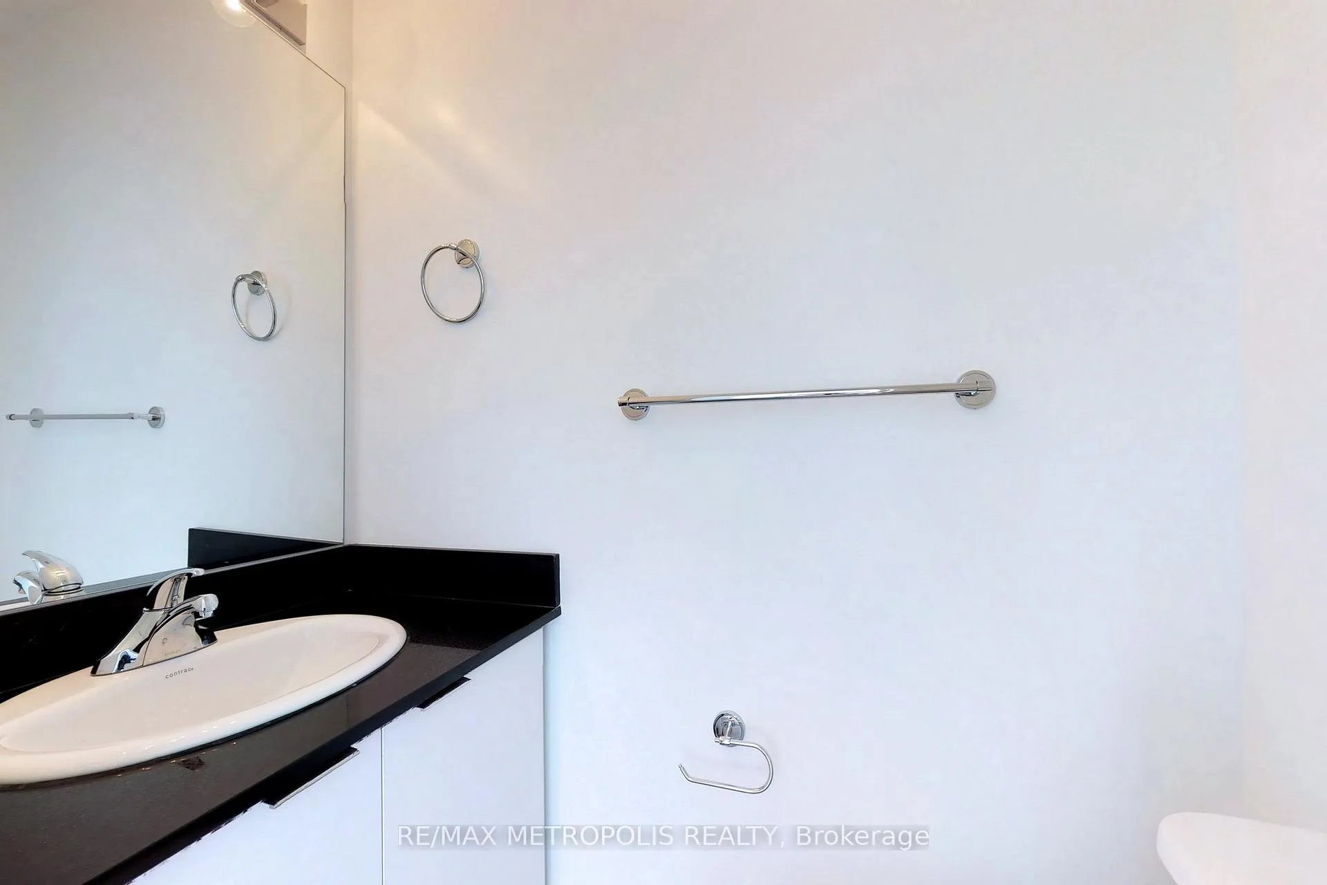 Photo 8 of Unit 3405, 2910 Highway 7, Vaughan, Concord — HOMEH