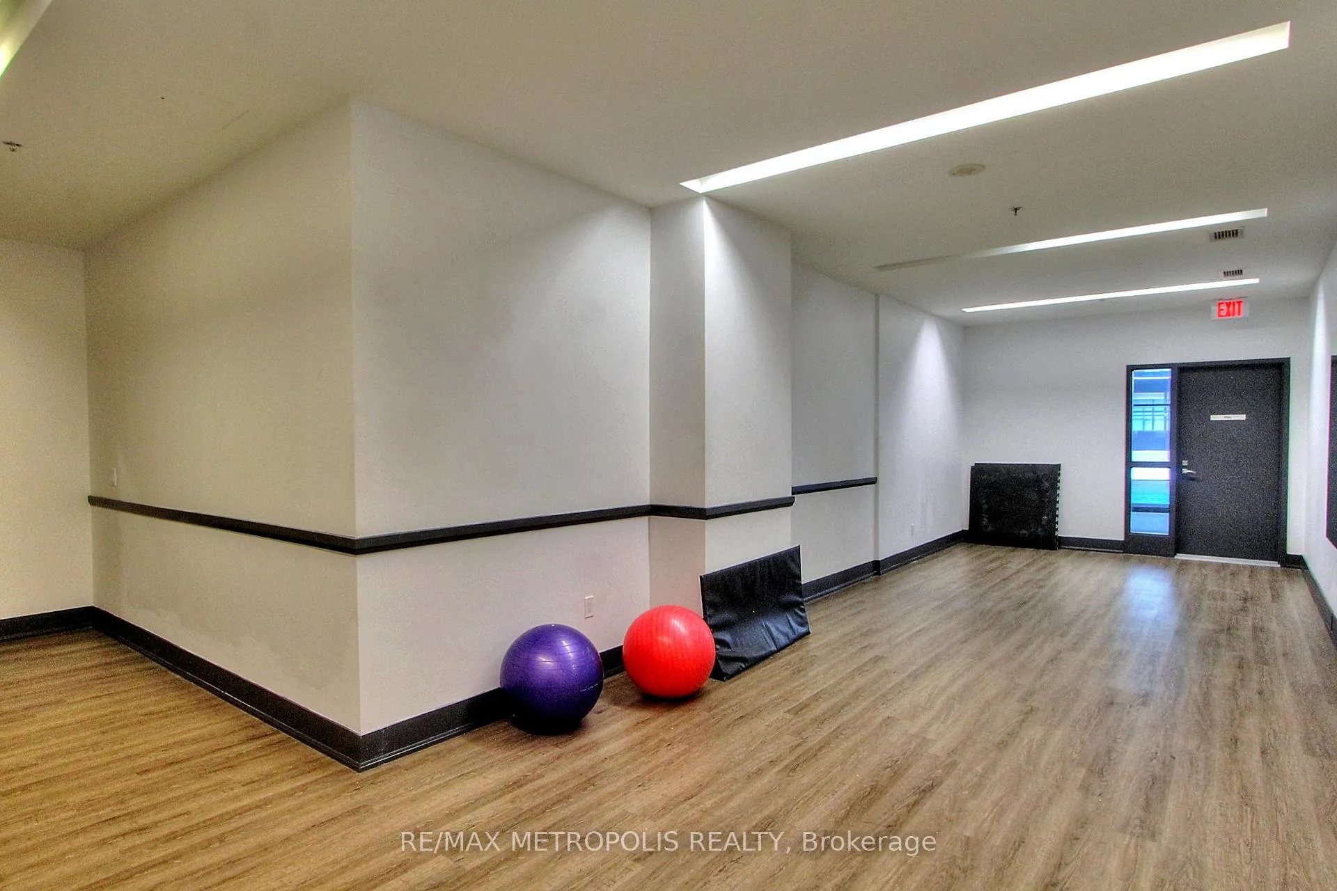 Photo 31 of Unit 3405, 2910 Highway 7, Vaughan, Concord — HOMEH