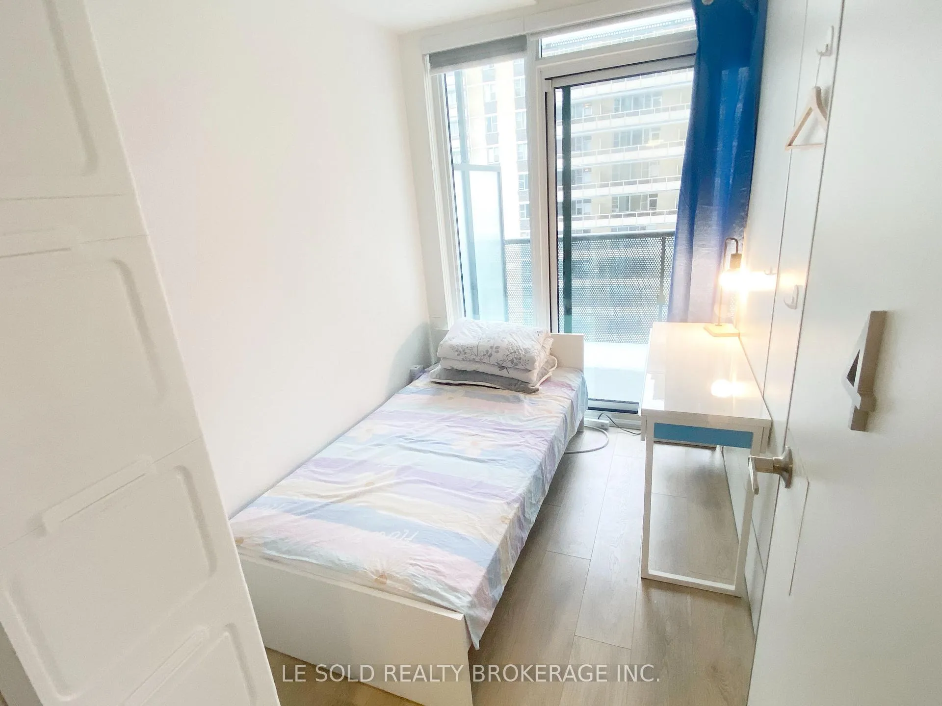 Photo 14 of Unit 704 Room#4, 127 Broadway Avenue, Toronto, Mount Pleasant West — HOMEH