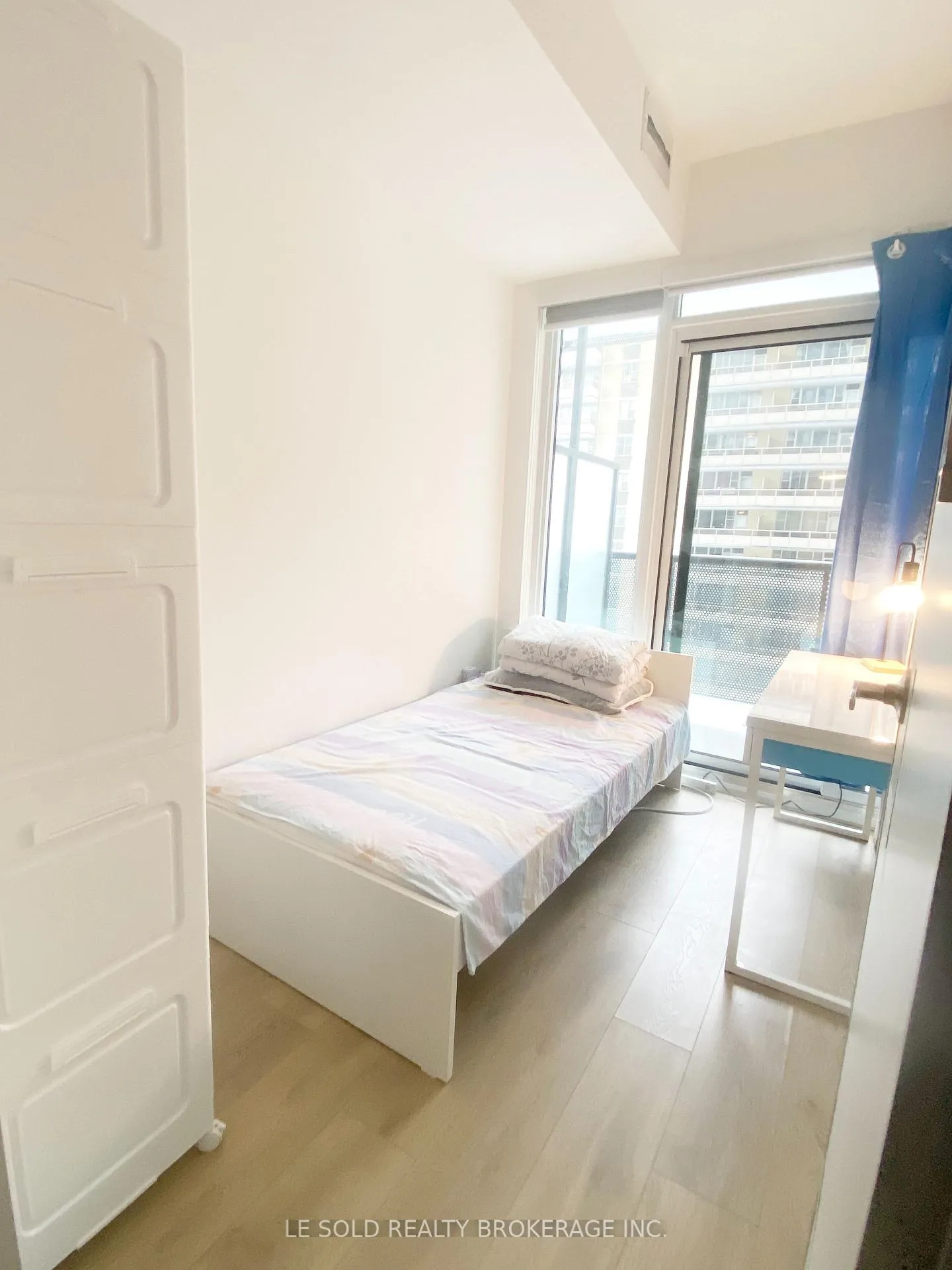Photo 15 of Unit 704 Room#4, 127 Broadway Avenue, Toronto, Mount Pleasant West — HOMEH