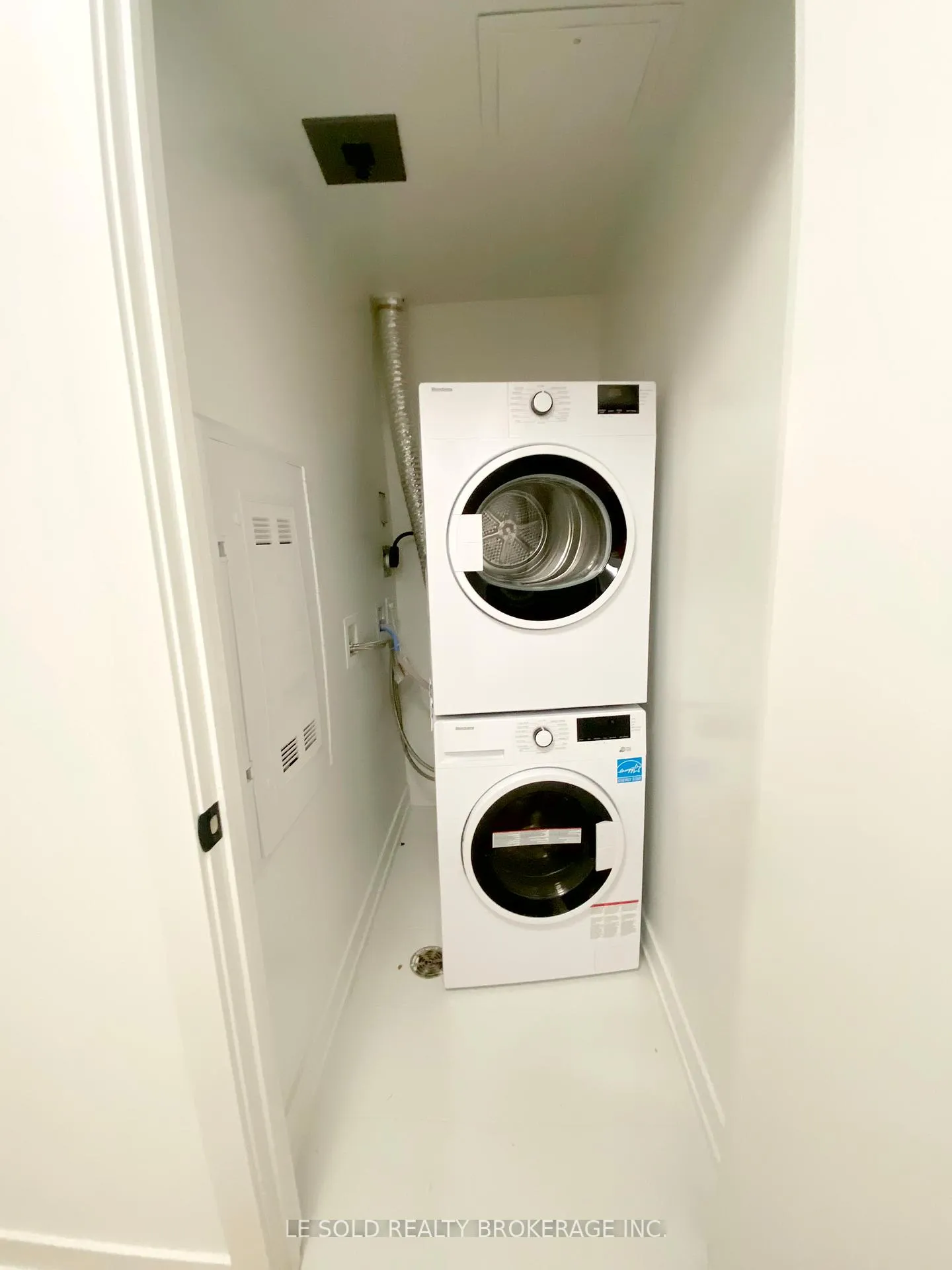 Photo 19 of Unit 704 Room#4, 127 Broadway Avenue, Toronto, Mount Pleasant West — HOMEH