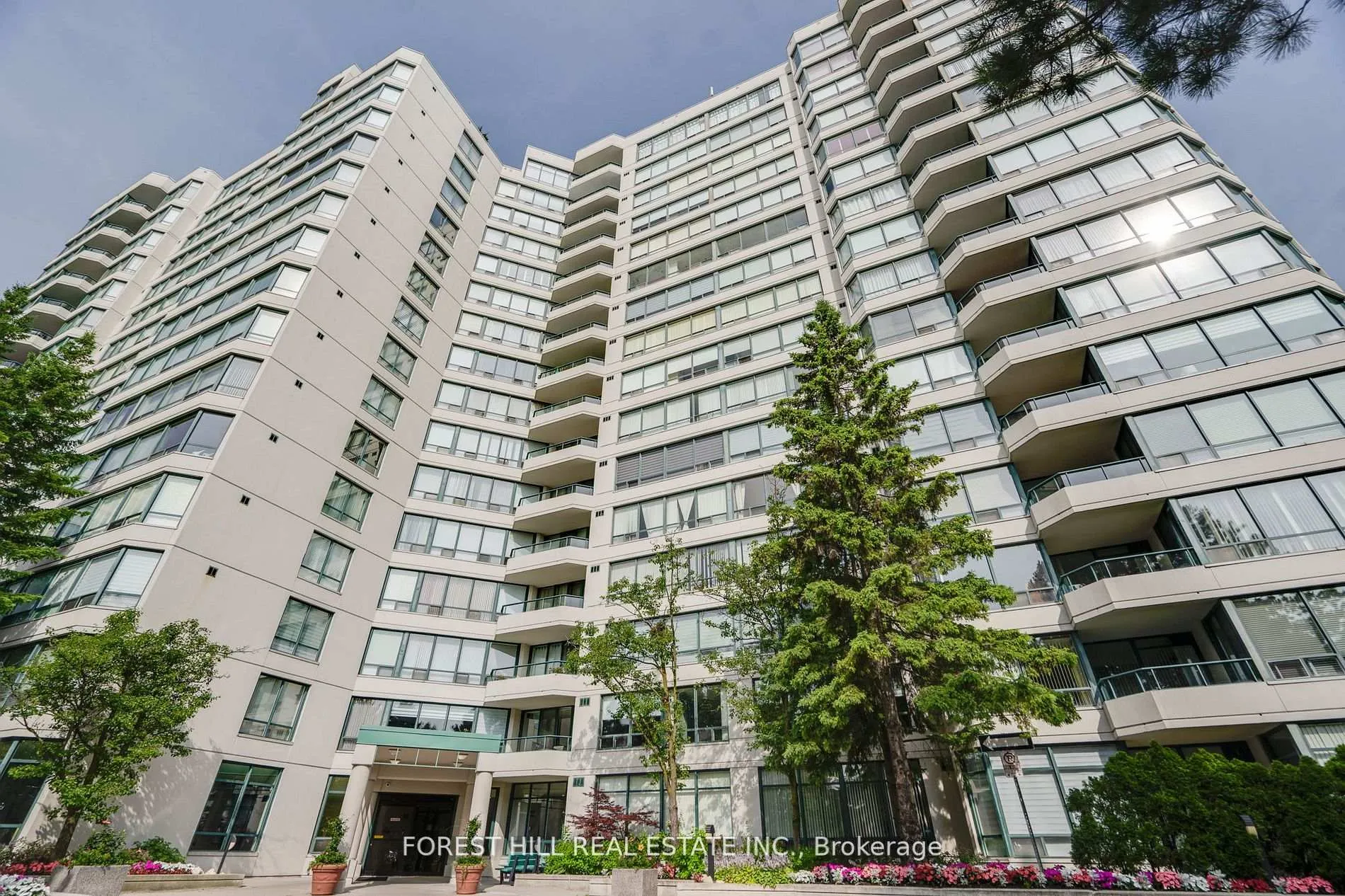 Photo 2 of Unit 506, 120 Promenade Circle, Vaughan, Brownridge — HOMEH