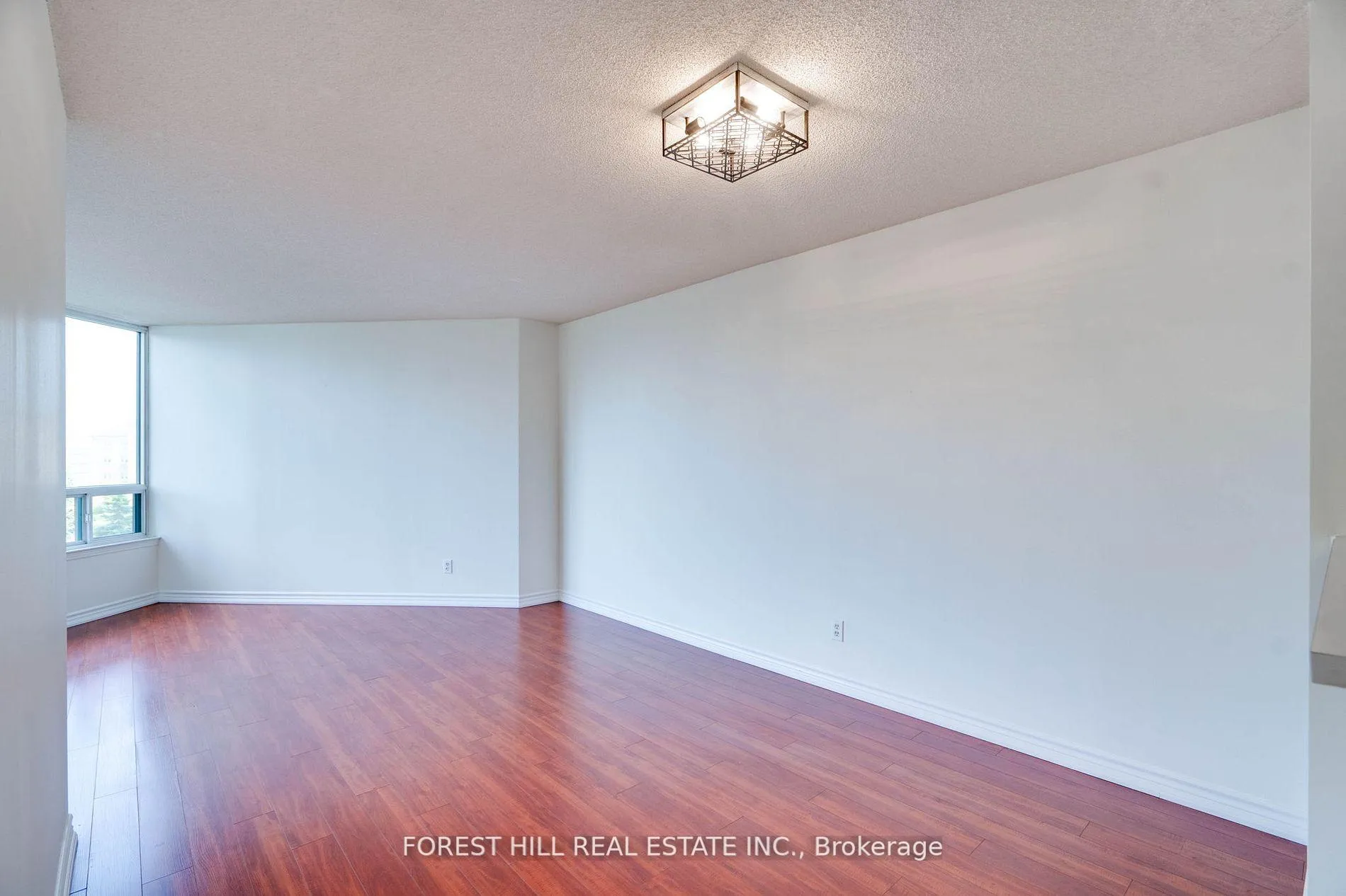 Photo 10 of Unit 506, 120 Promenade Circle, Vaughan, Brownridge — HOMEH