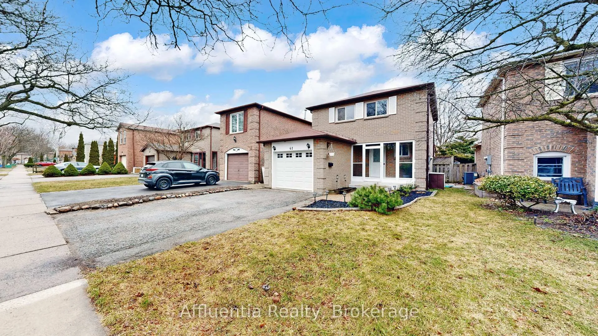 Photo 2 of 41 Barrett Crescent, Ajax, Central West — HOMEH