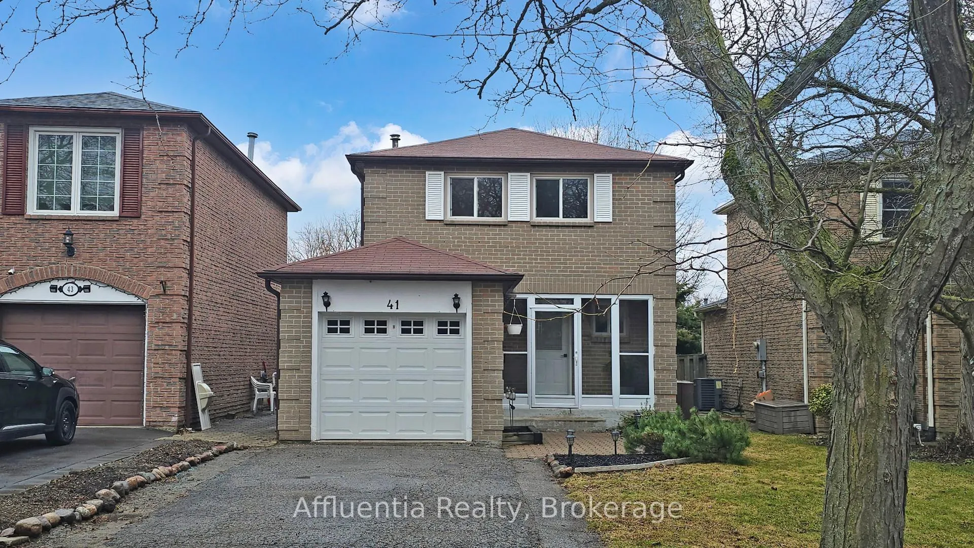 Photo 3 of 41 Barrett Crescent, Ajax, Central West — HOMEH