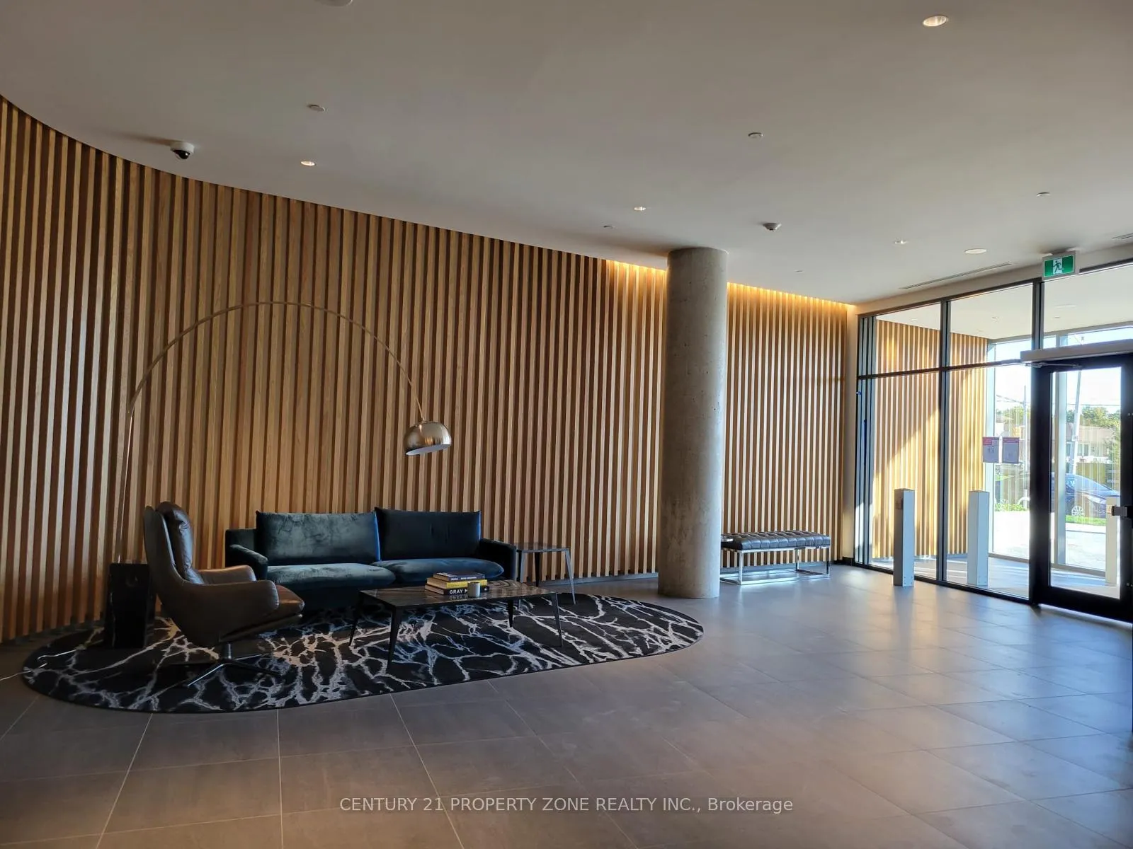 Photo 4 of Unit 820, 120 Varna Drive, Toronto, Englemount-Lawrence — HOMEH