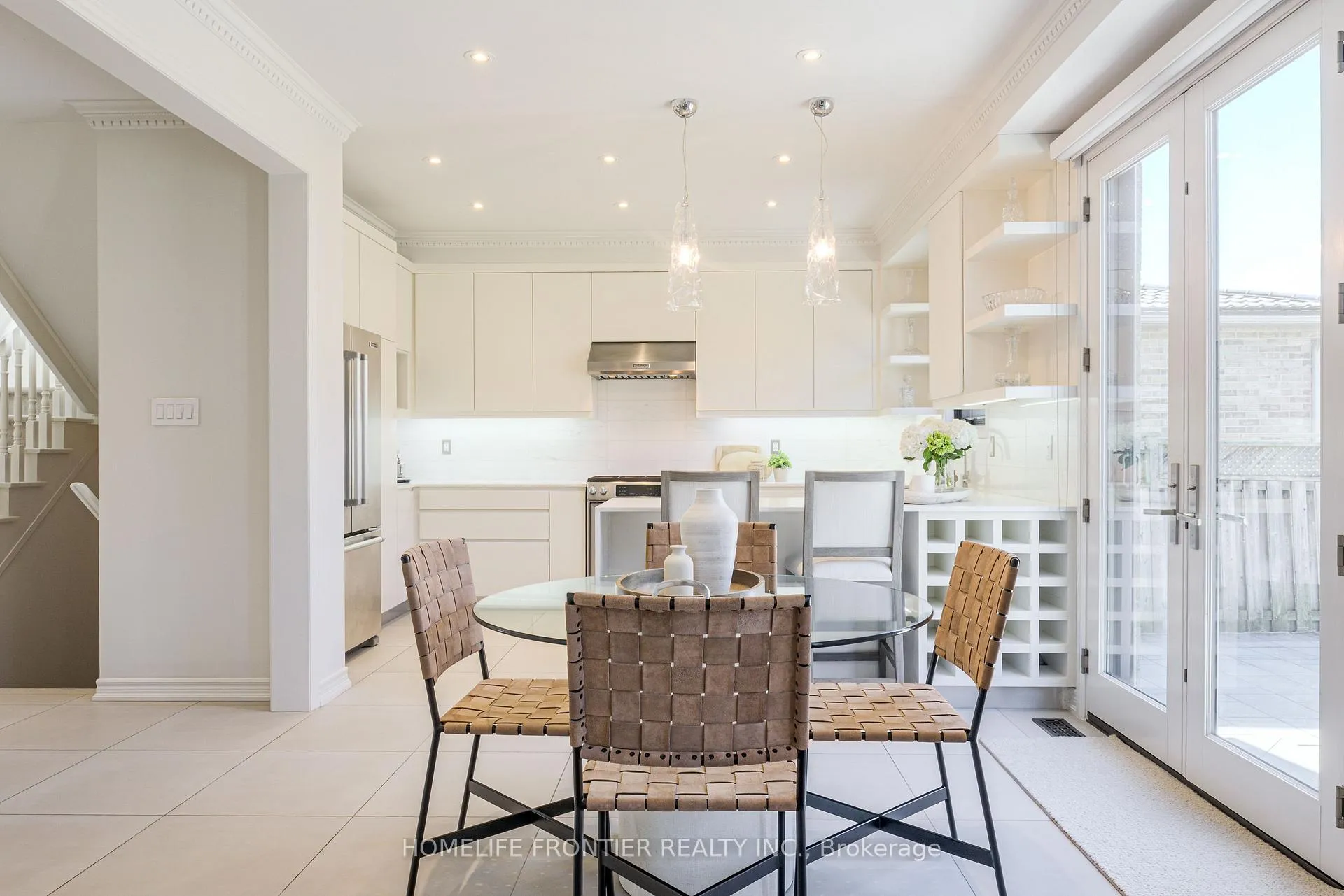 Photo 12 of 126 Forecastle Road, Vaughan, Patterson — HOMEH