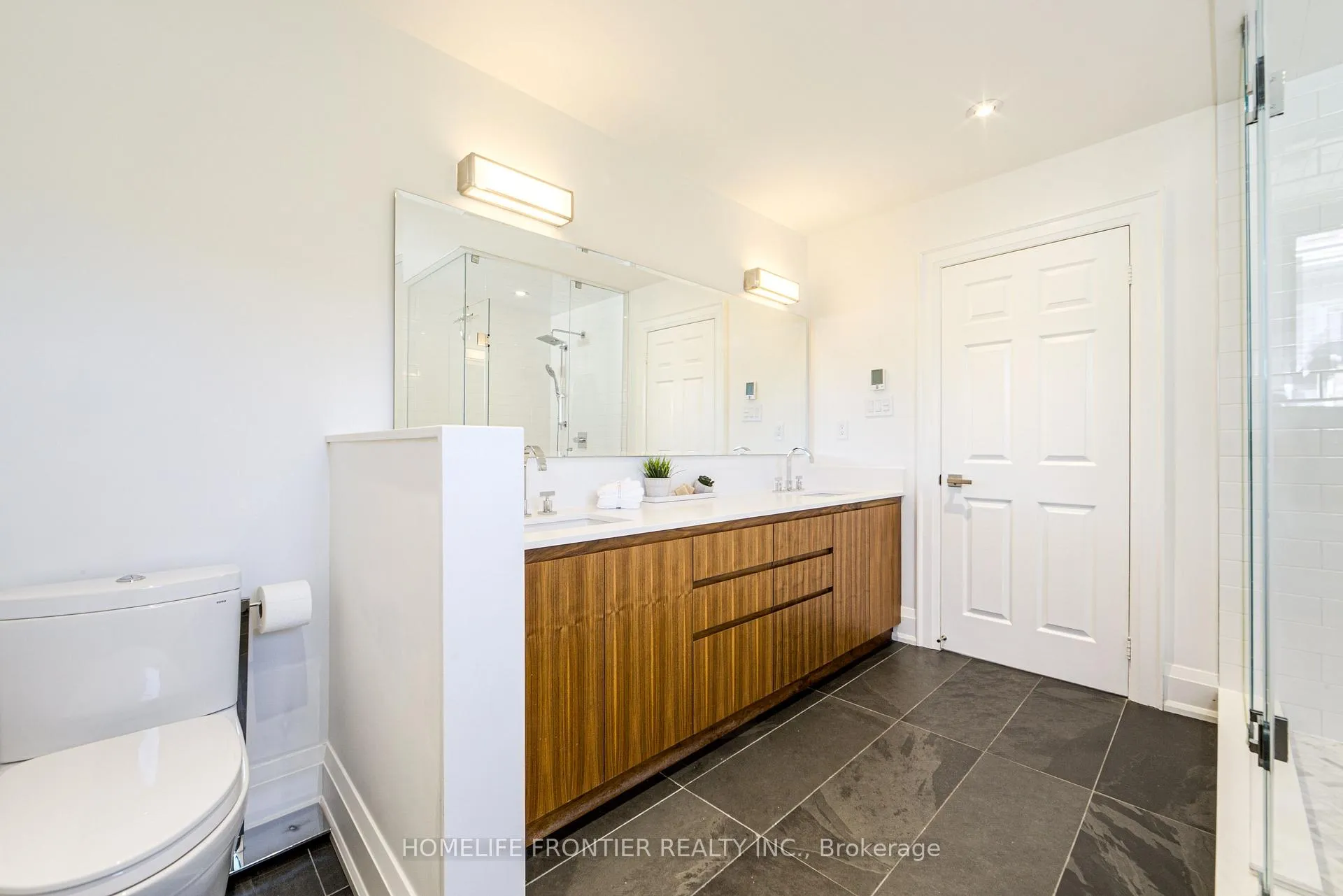 Photo 21 of 126 Forecastle Road, Vaughan, Patterson — HOMEH