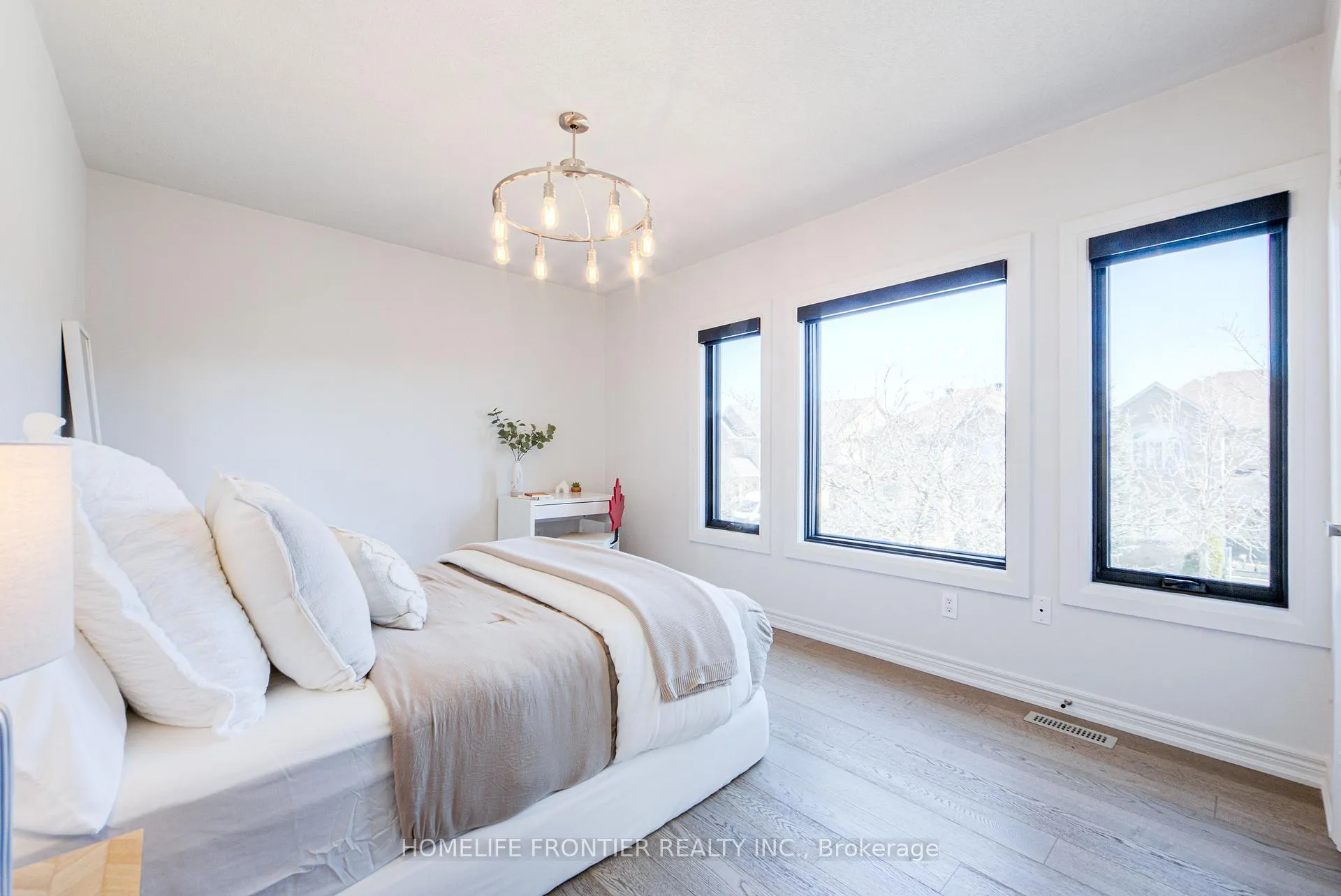Photo 23 of 126 Forecastle Road, Vaughan, Patterson — HOMEH