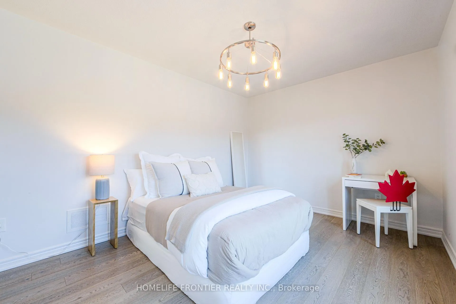 Photo 24 of 126 Forecastle Road, Vaughan, Patterson — HOMEH