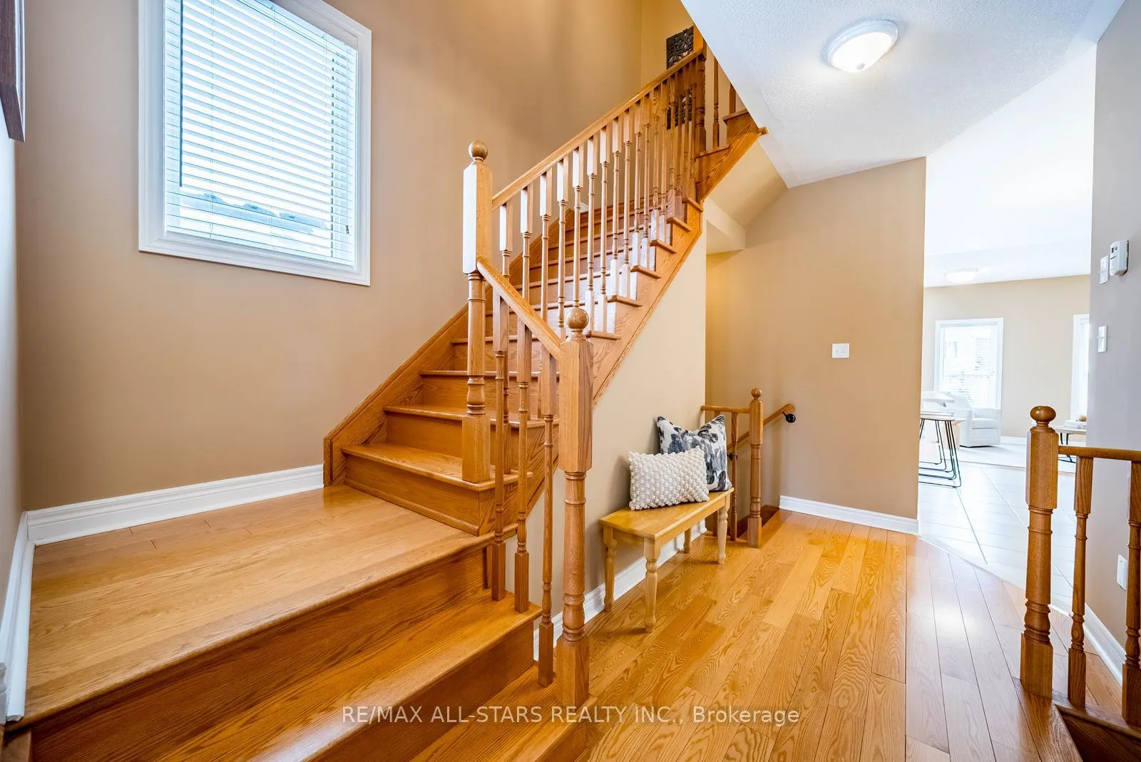 Photo 4 of 2 Bud Doucette Court, Uxbridge — HOMEH