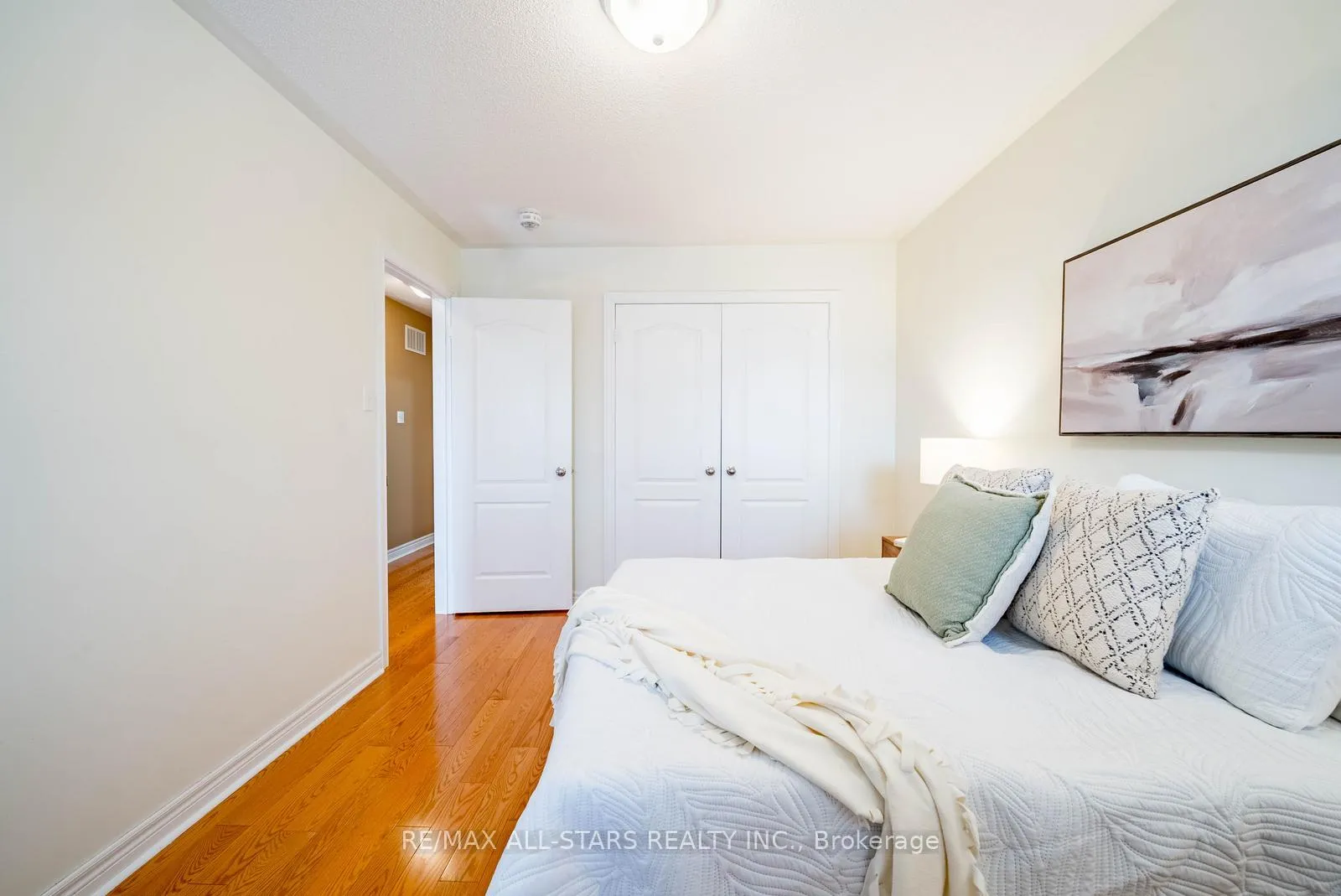 Photo 30 of 2 Bud Doucette Court, Uxbridge — HOMEH