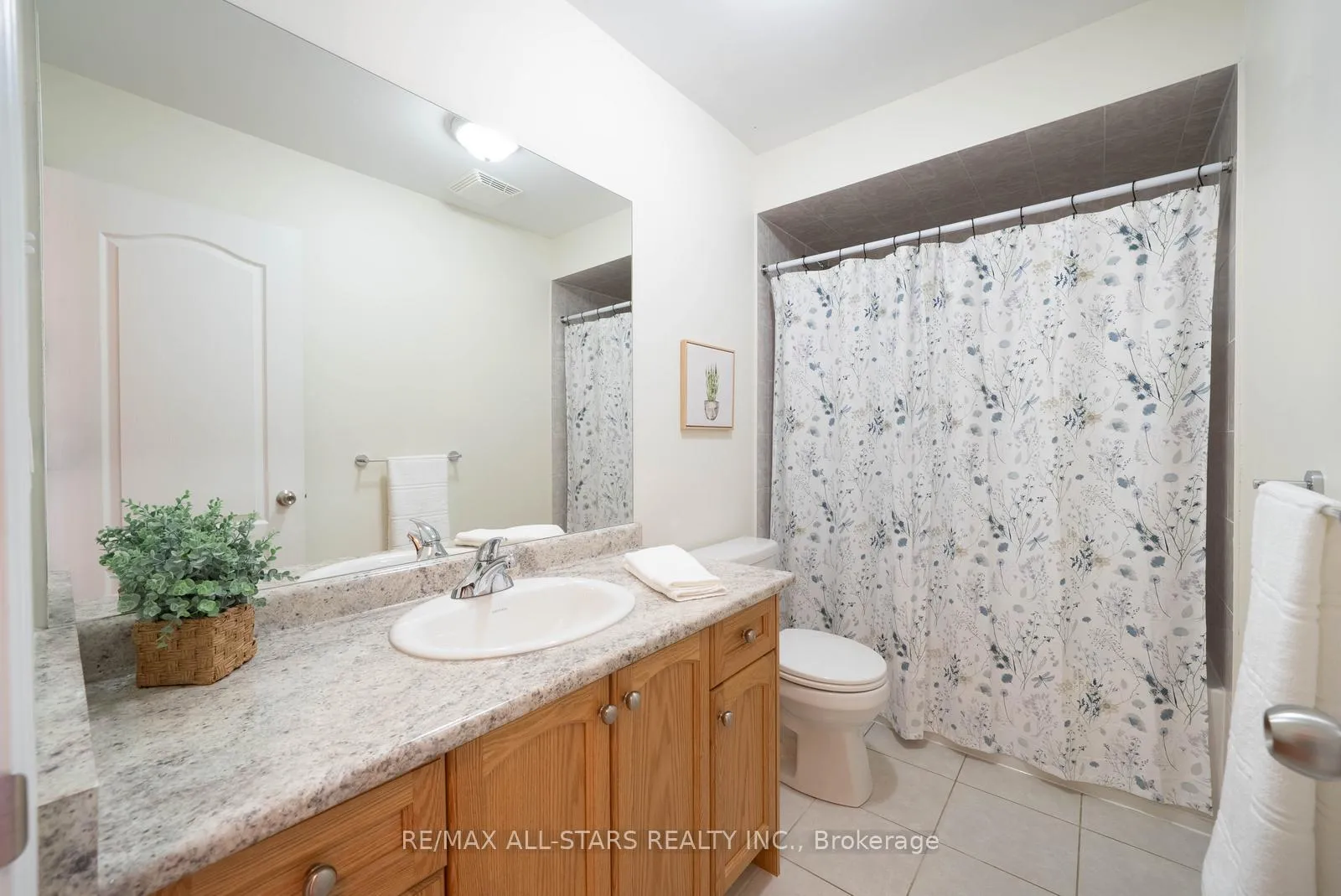 Photo 31 of 2 Bud Doucette Court, Uxbridge — HOMEH