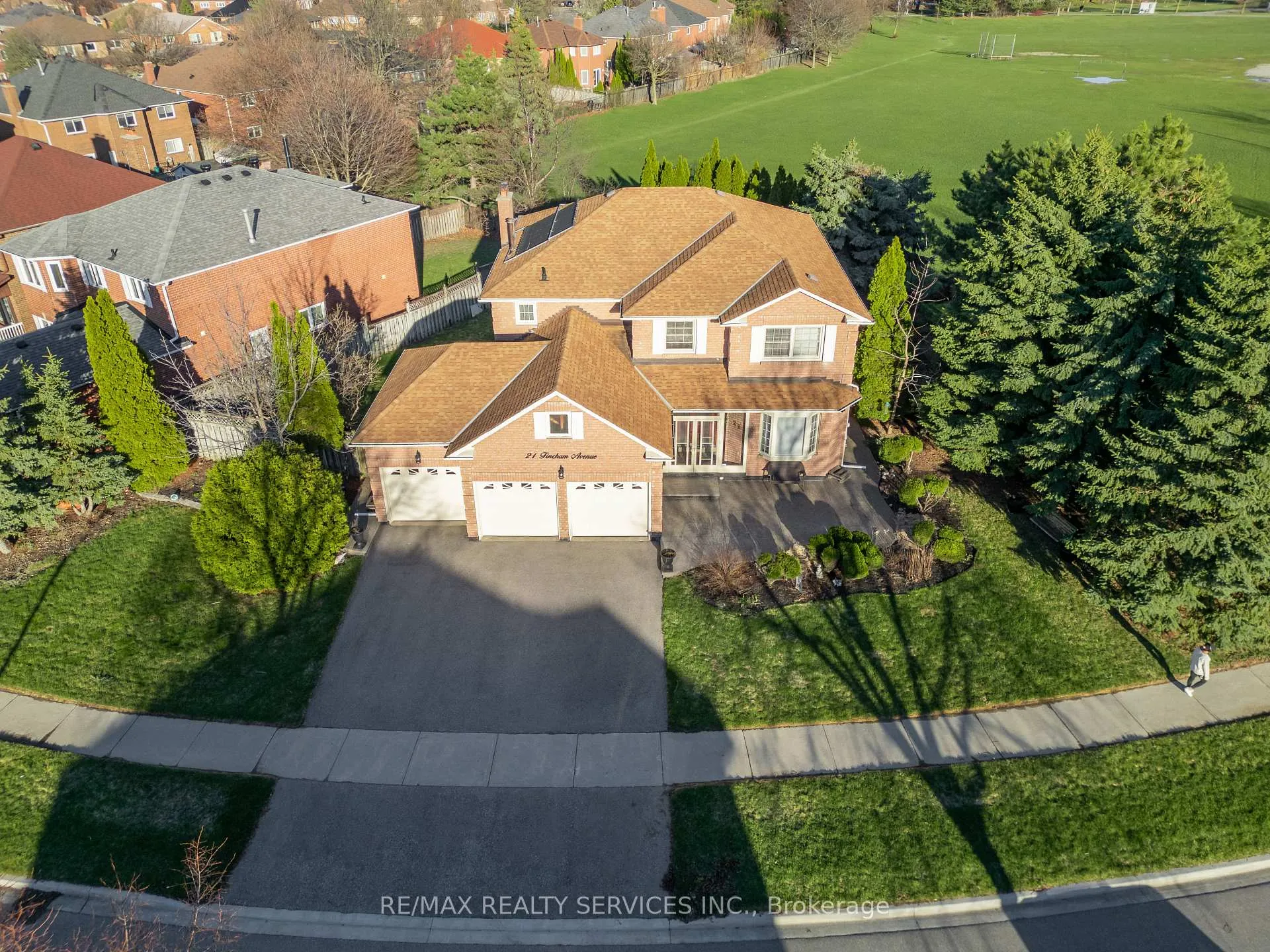 Photo 1 of 21 Fincham Avenue, Brampton, Northwood Park — HOMEH