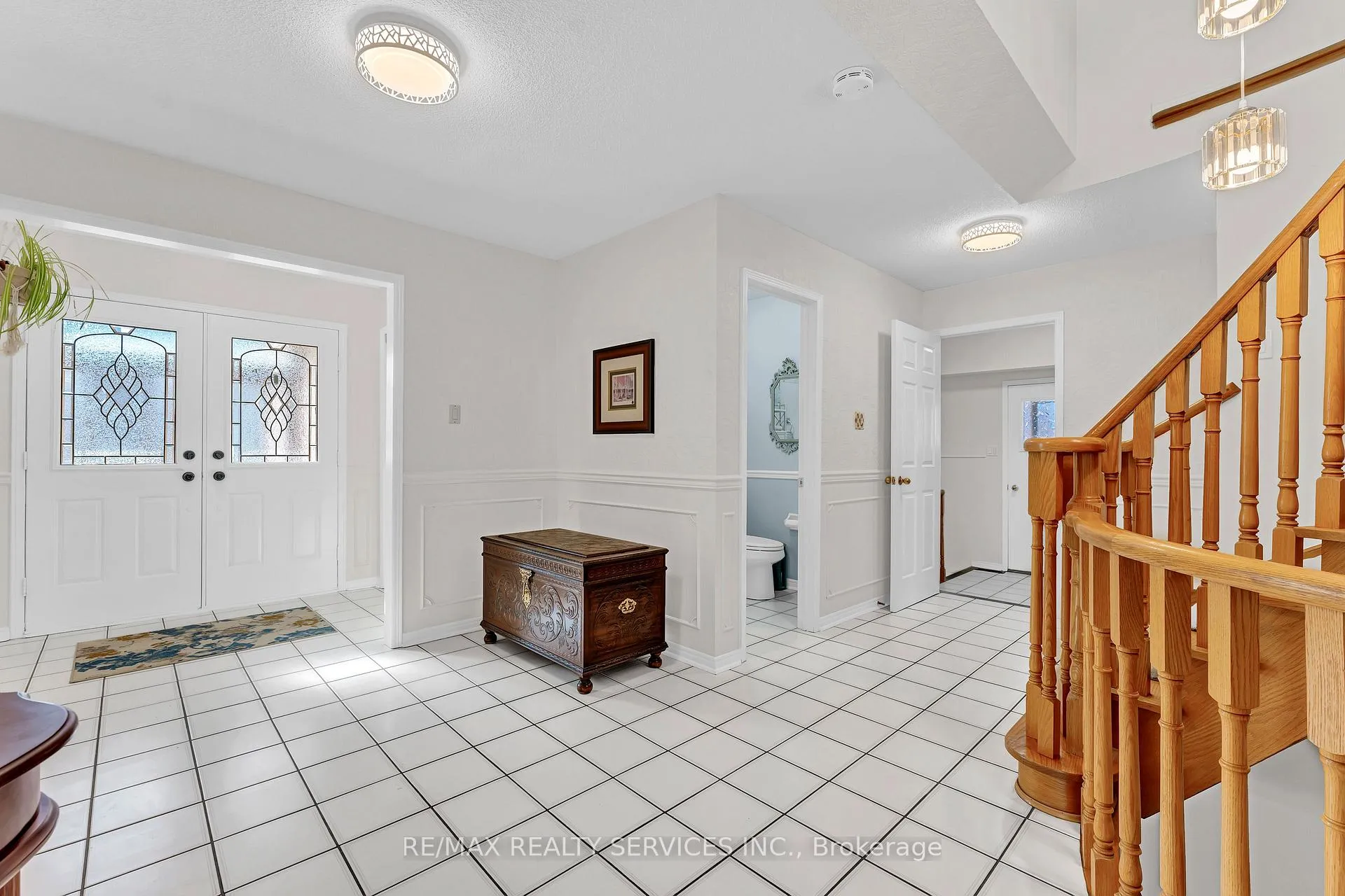 Photo 10 of 21 Fincham Avenue, Brampton, Northwood Park — HOMEH
