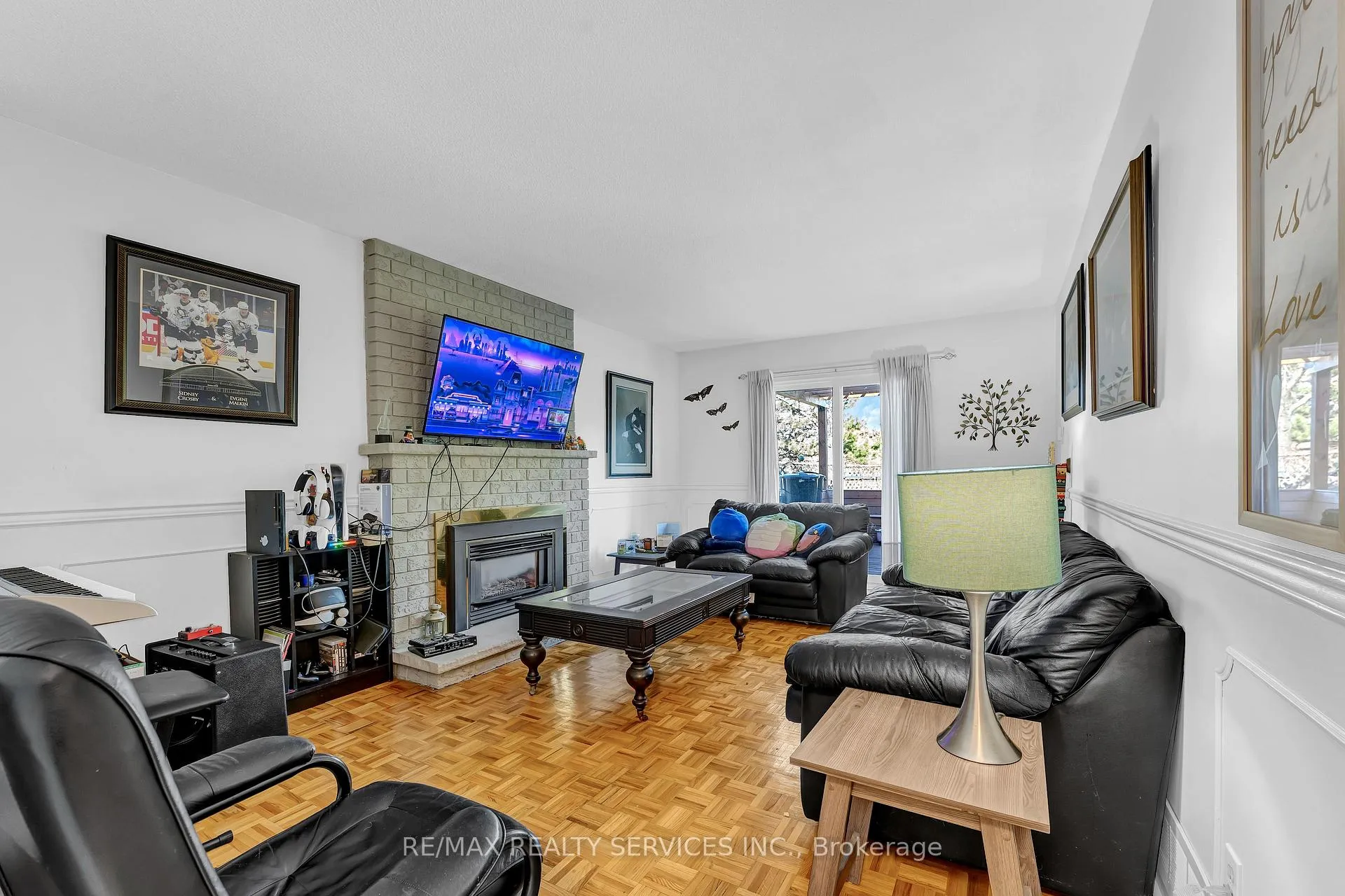 Photo 19 of 21 Fincham Avenue, Brampton, Northwood Park — HOMEH