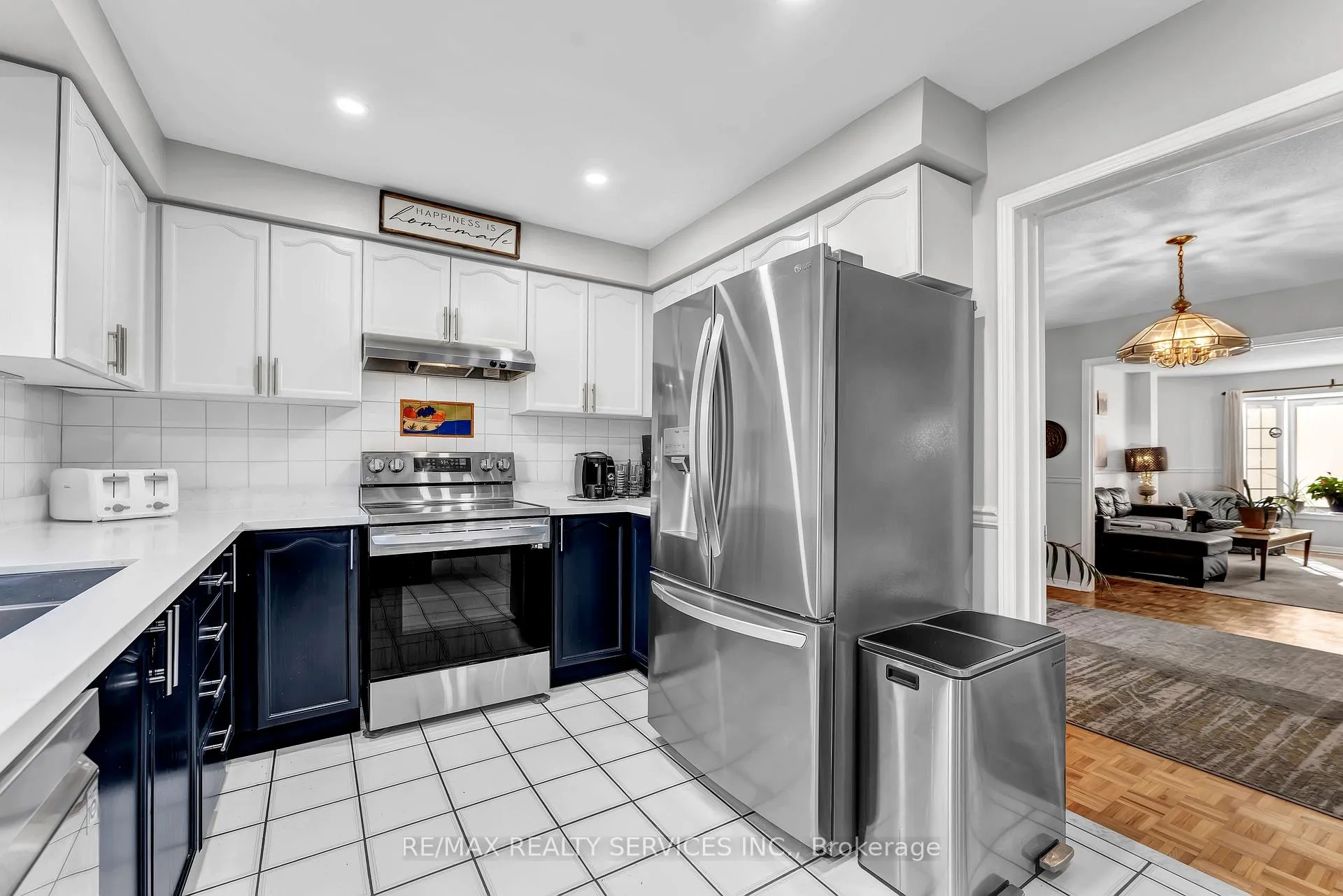 Photo 22 of 21 Fincham Avenue, Brampton, Northwood Park — HOMEH