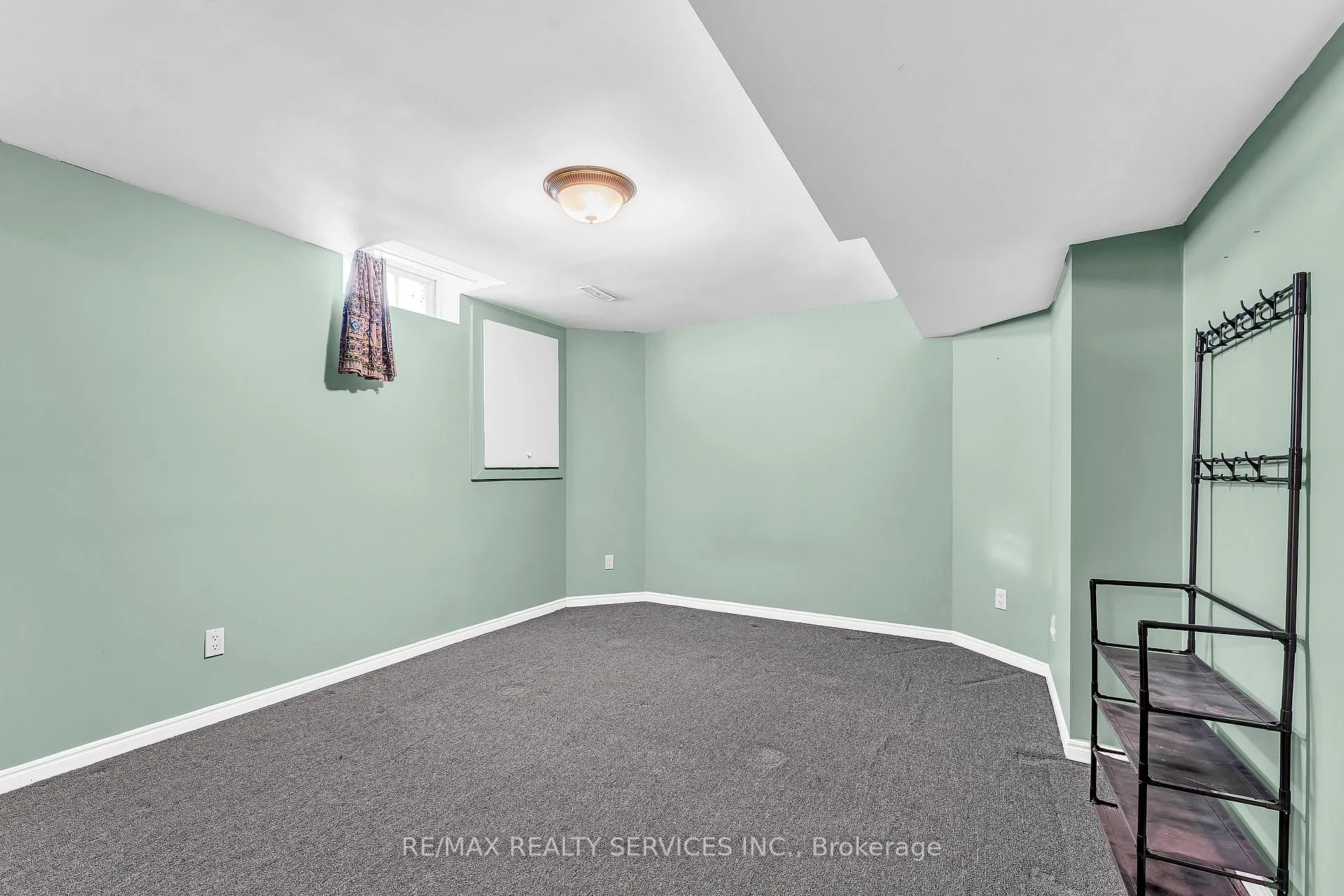 Photo 39 of 21 Fincham Avenue, Brampton, Northwood Park — HOMEH