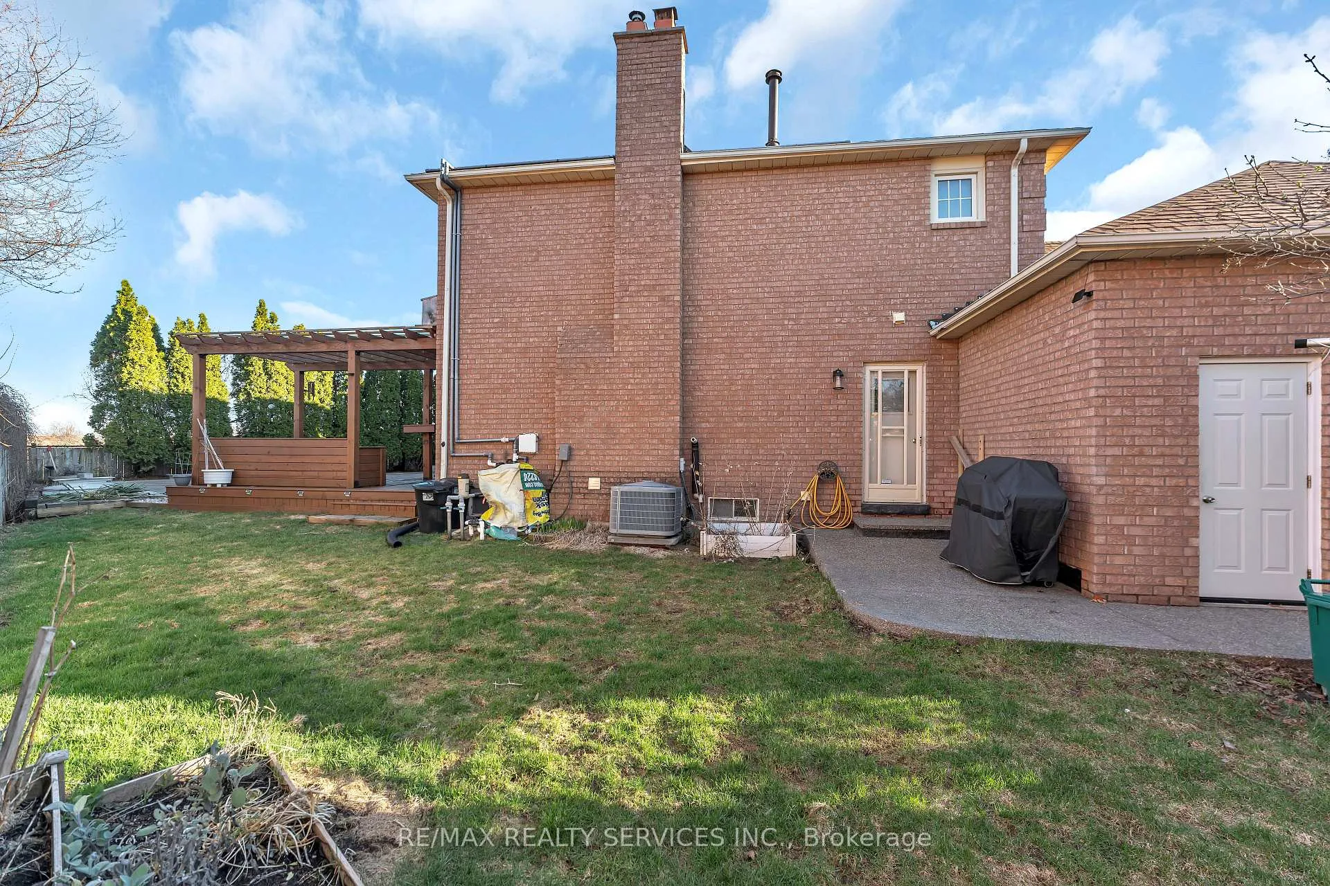 Photo 43 of 21 Fincham Avenue, Brampton, Northwood Park — HOMEH