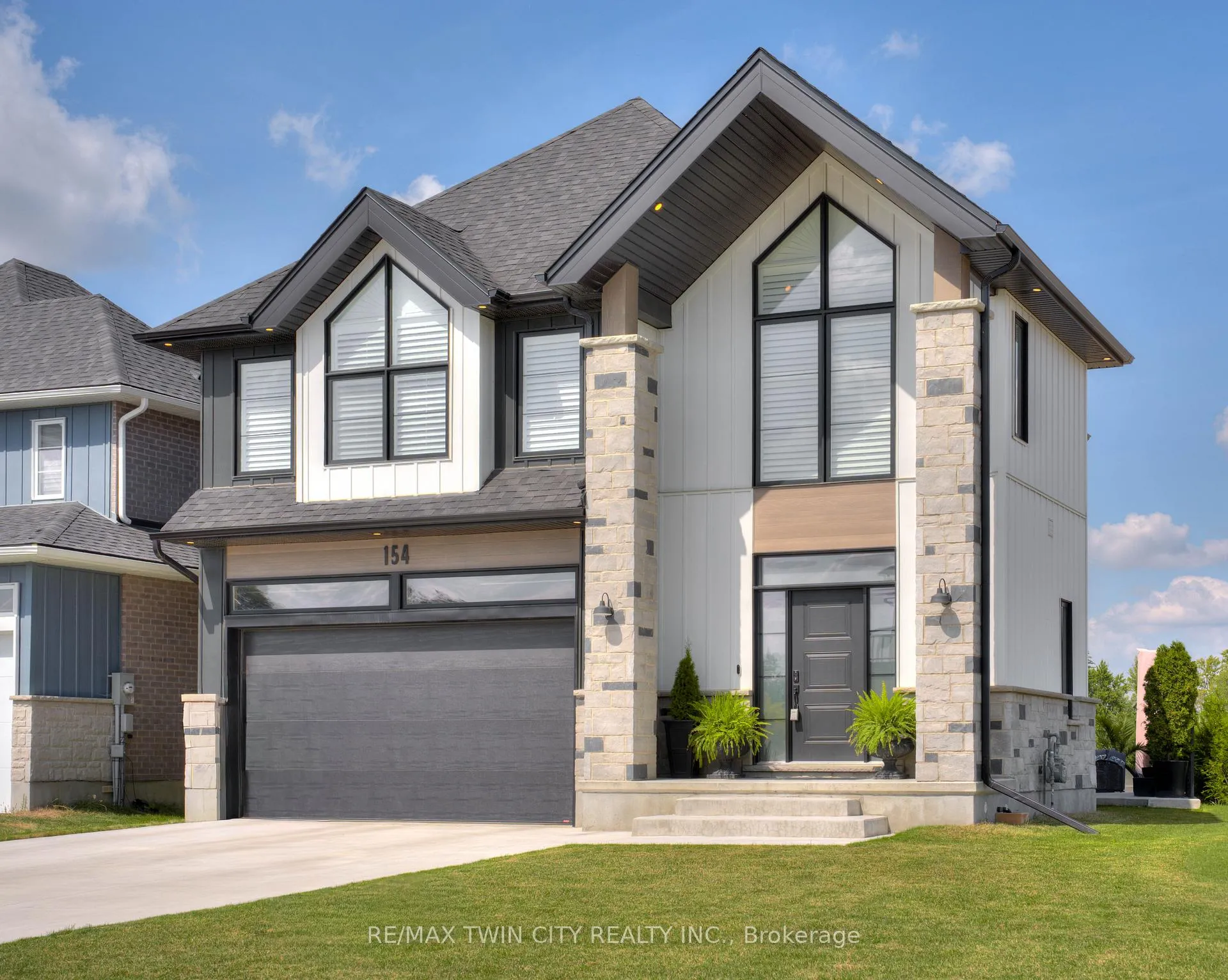 Photo 3 of 154 Dempsey Drive, Stratford — HOMEH