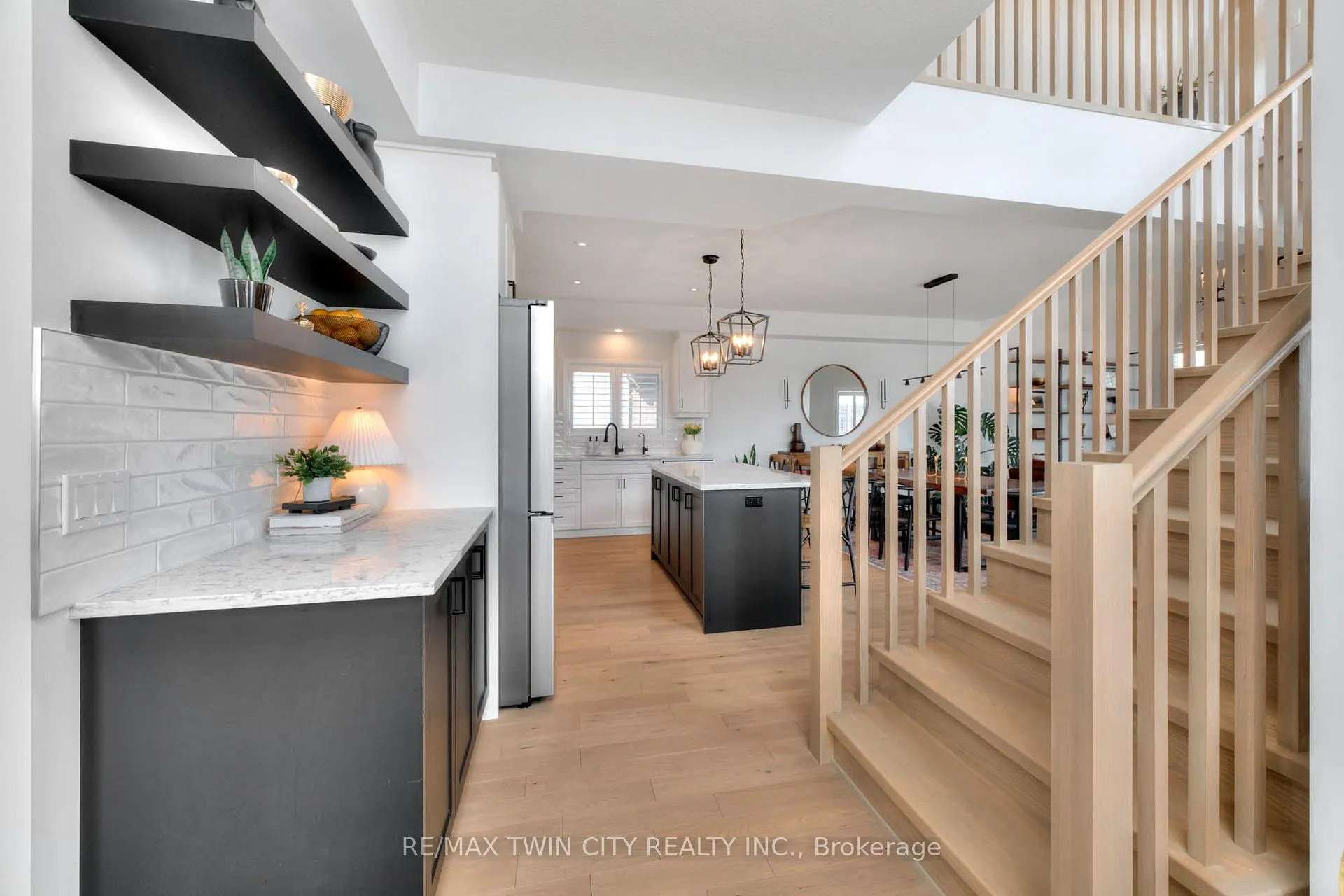 Photo 16 of 154 Dempsey Drive, Stratford — HOMEH