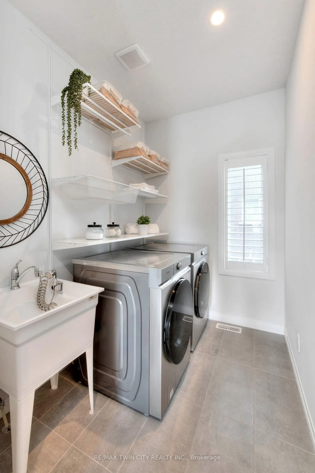 Photo 17 of 154 Dempsey Drive, Stratford — HOMEH