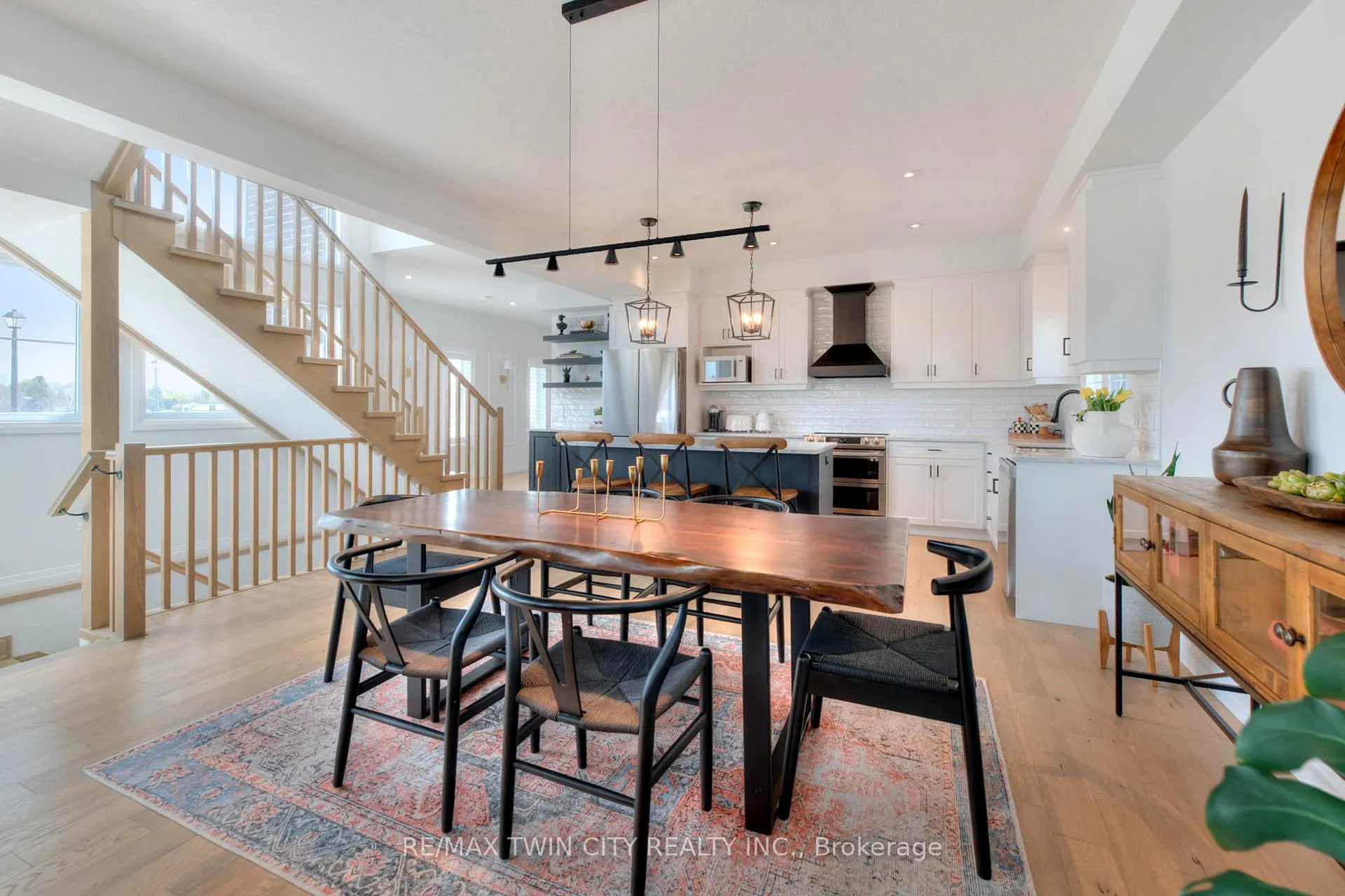 Photo 19 of 154 Dempsey Drive, Stratford — HOMEH