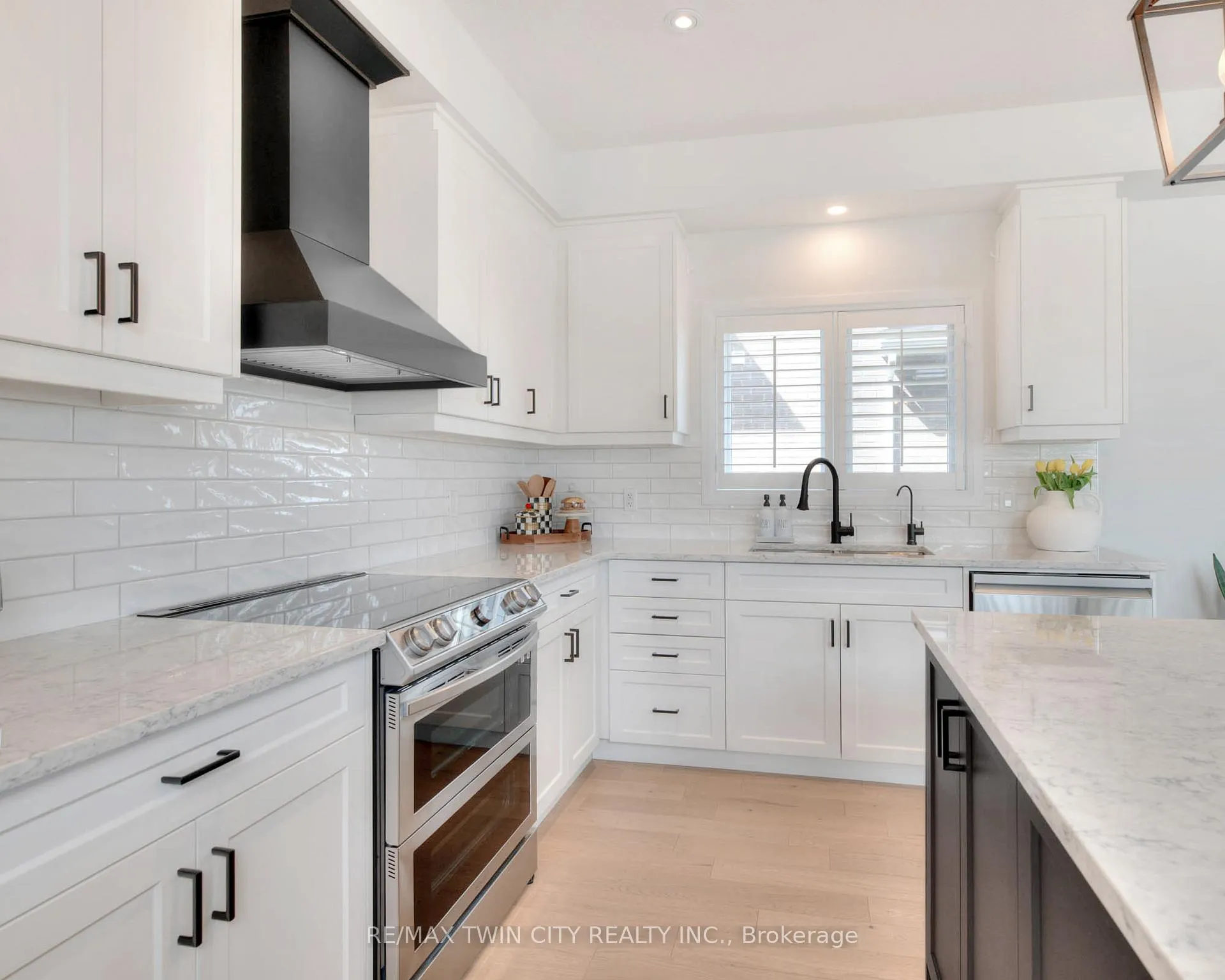 Photo 22 of 154 Dempsey Drive, Stratford — HOMEH