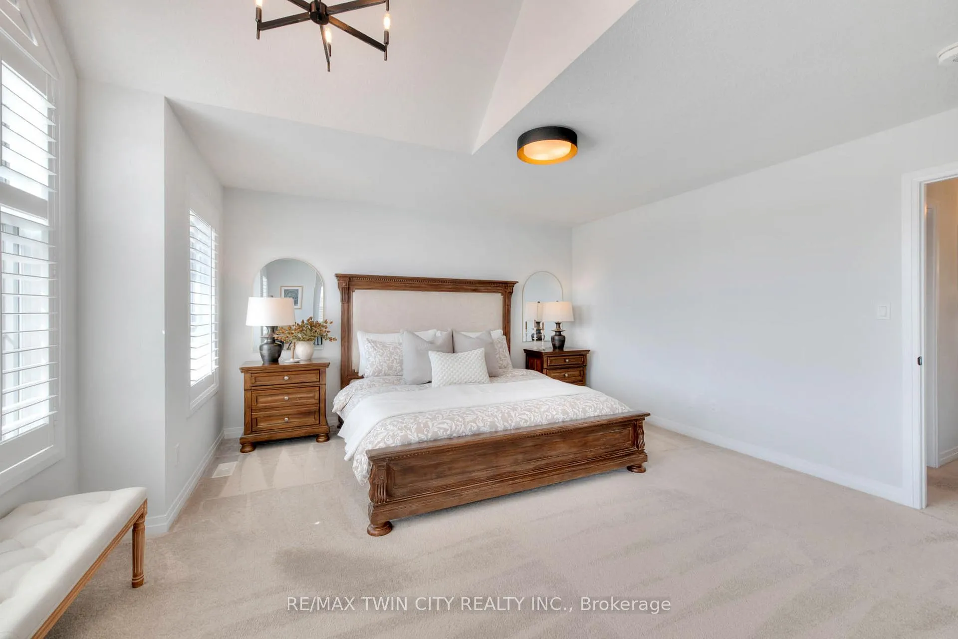Photo 32 of 154 Dempsey Drive, Stratford — HOMEH