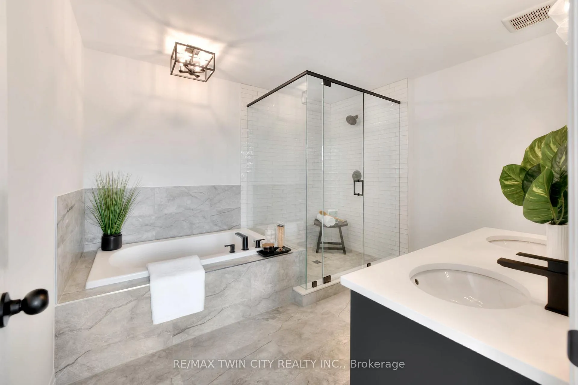 Photo 35 of 154 Dempsey Drive, Stratford — HOMEH