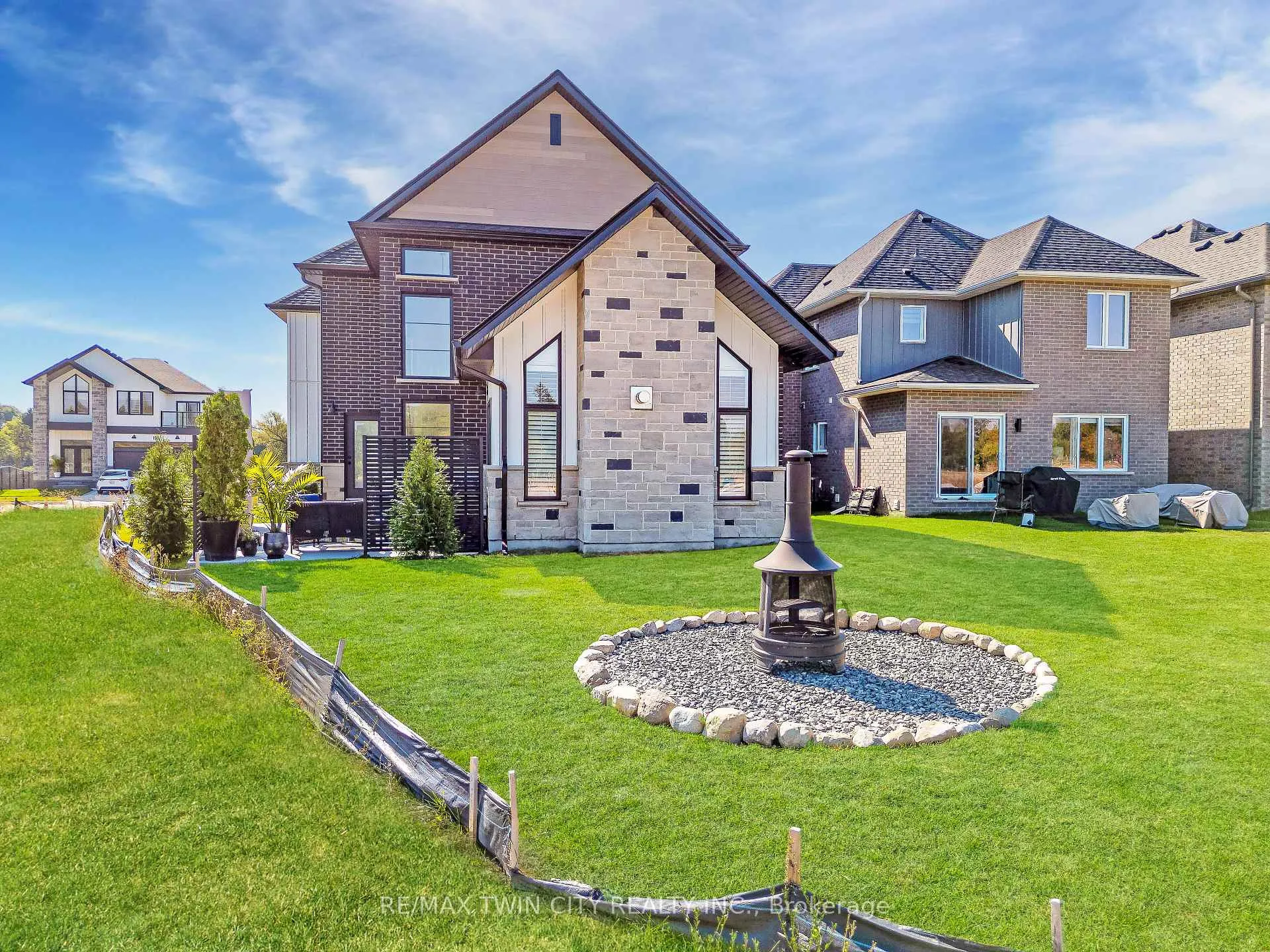 Photo 44 of 154 Dempsey Drive, Stratford — HOMEH