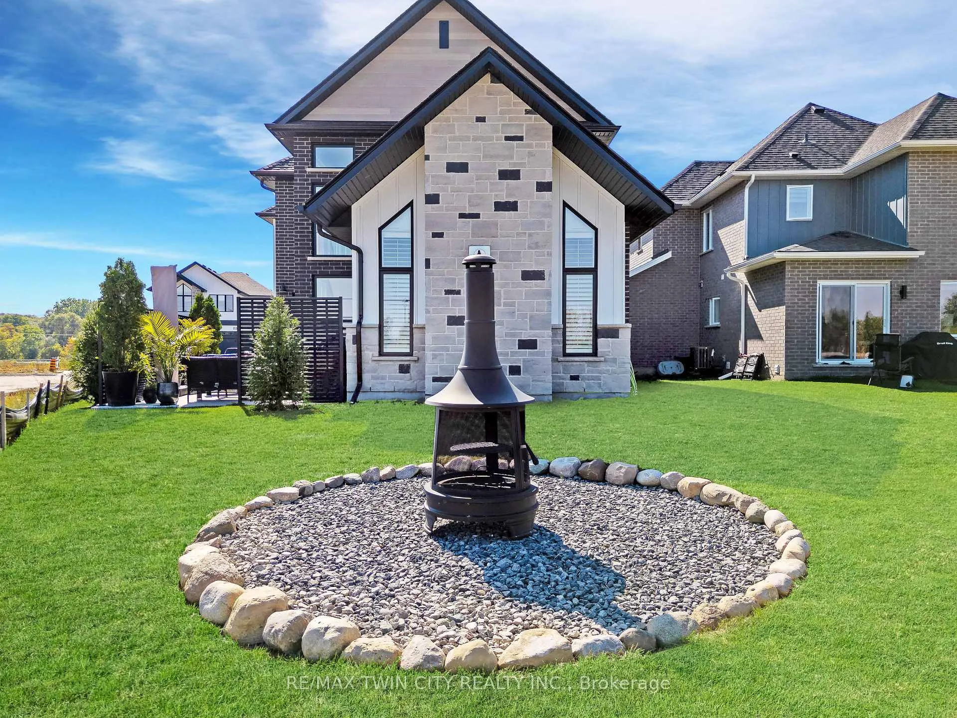 Photo 46 of 154 Dempsey Drive, Stratford — HOMEH