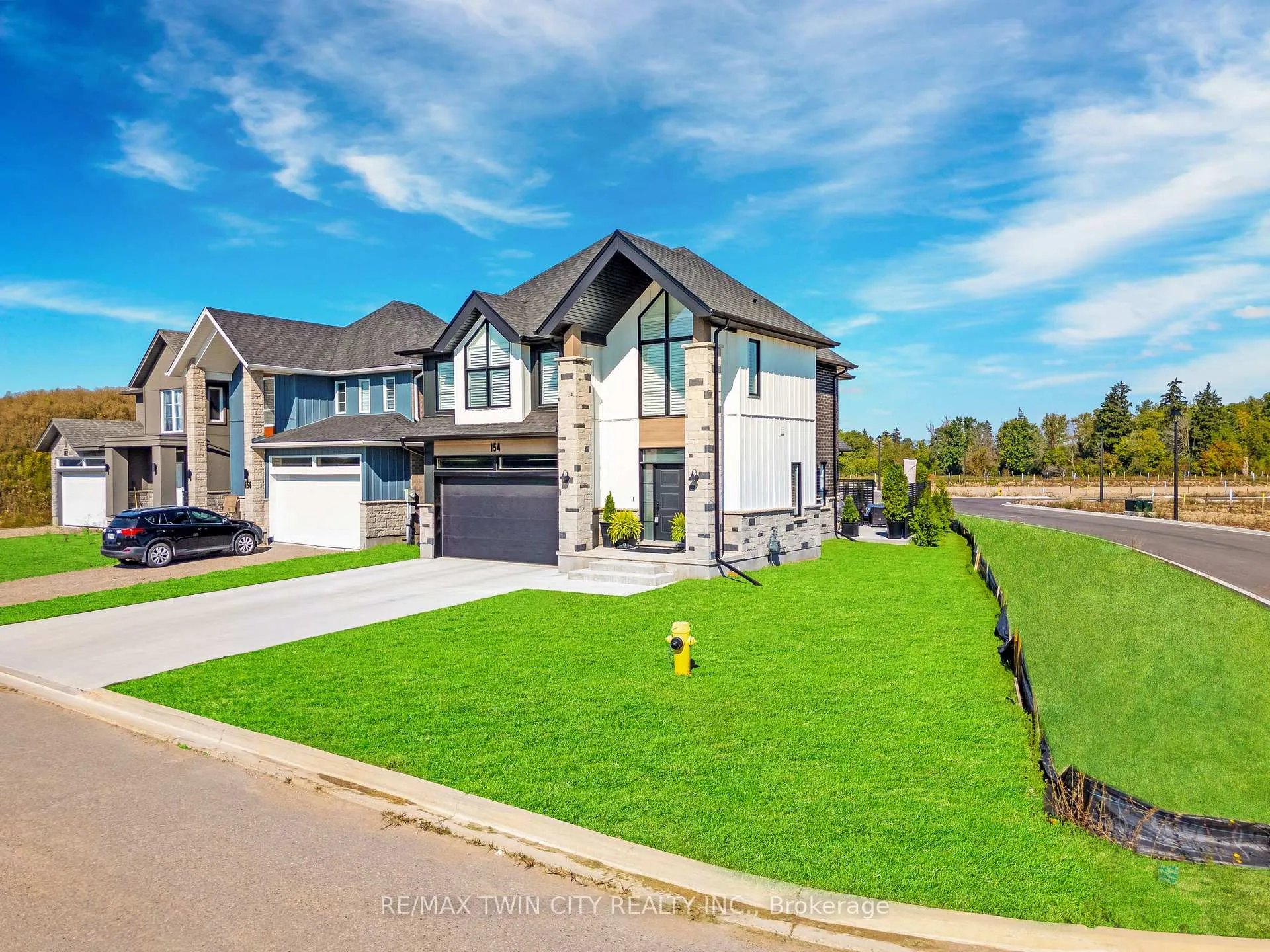 Photo 48 of 154 Dempsey Drive, Stratford — HOMEH