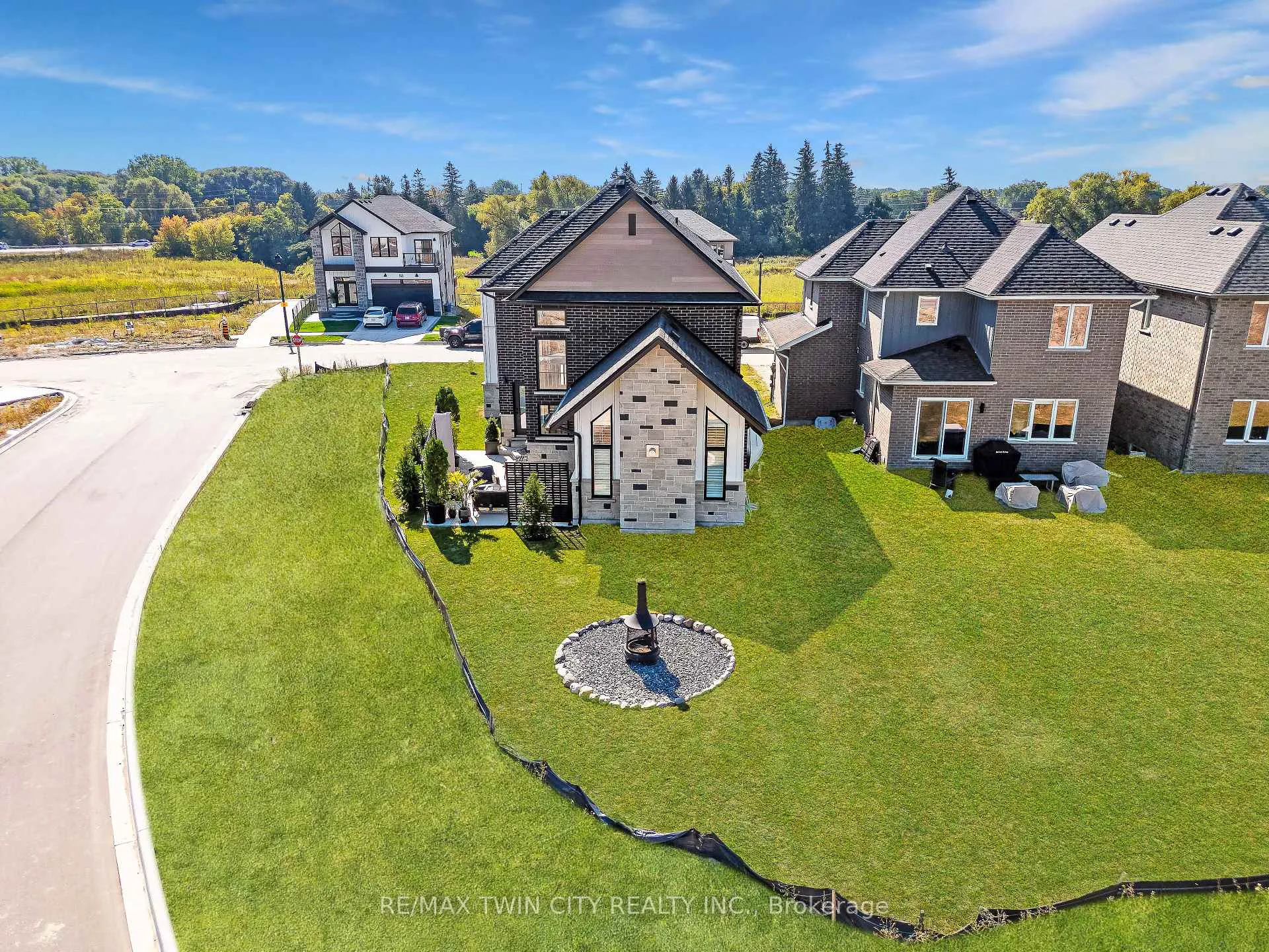 Photo 49 of 154 Dempsey Drive, Stratford — HOMEH
