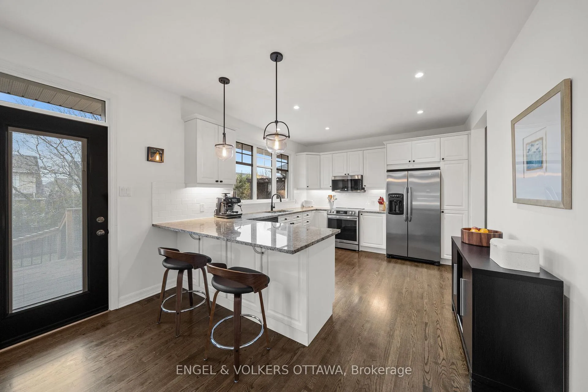Photo 10 of 566 Erinwoods Circle, Ottawa, Barrhaven - Stonebridge — HOMEH