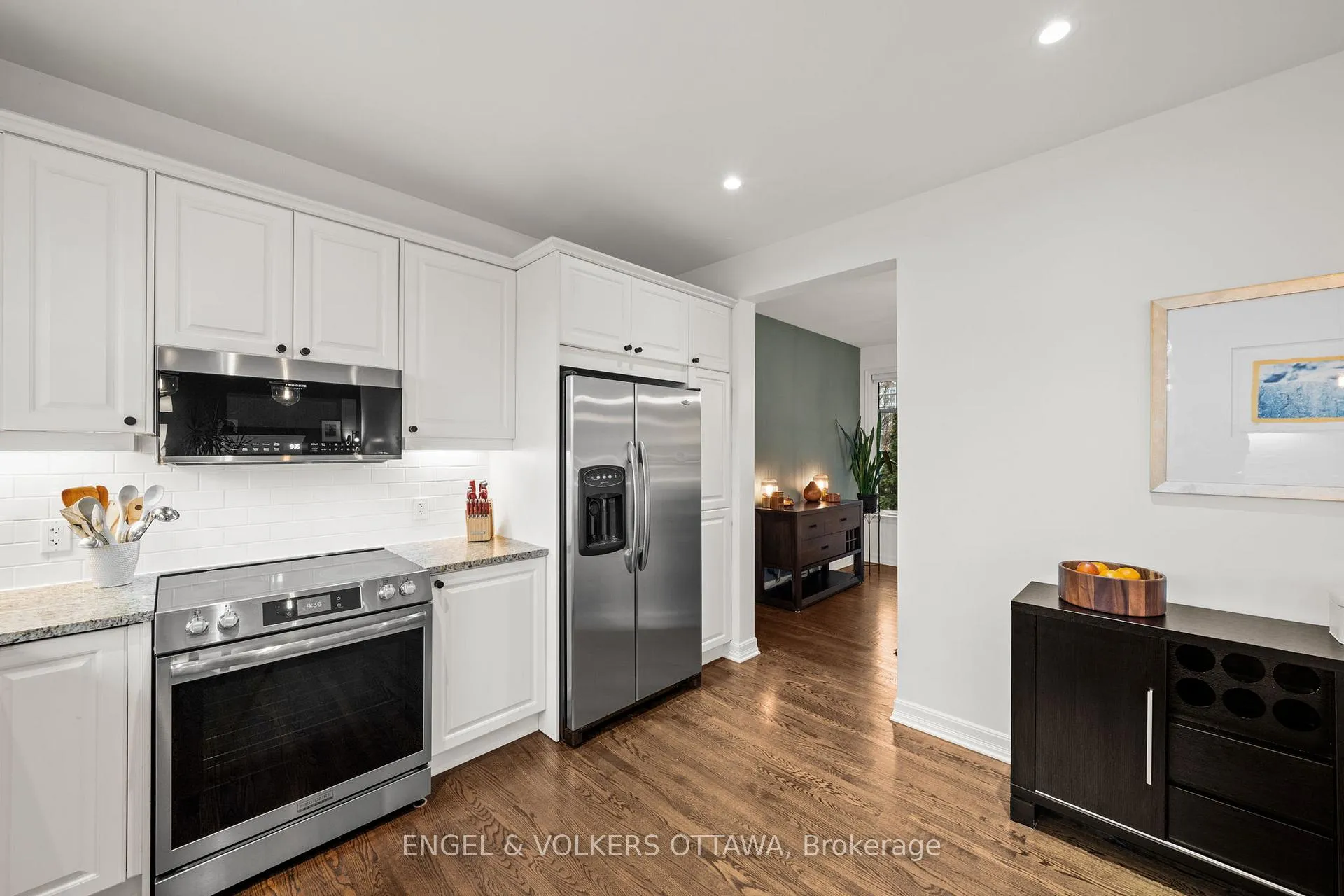 Photo 14 of 566 Erinwoods Circle, Ottawa, Barrhaven - Stonebridge — HOMEH
