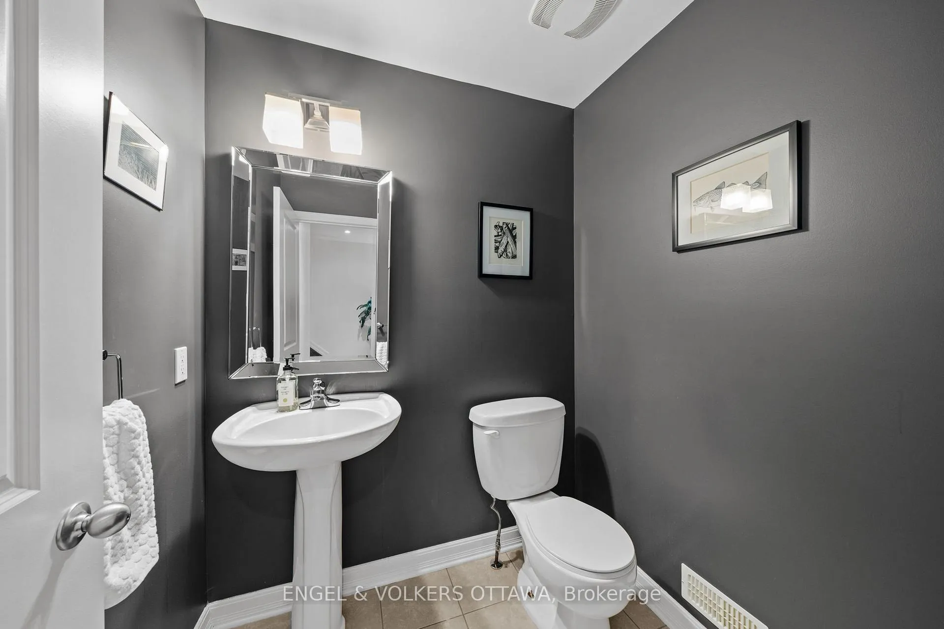 Photo 21 of 566 Erinwoods Circle, Ottawa, Barrhaven - Stonebridge — HOMEH