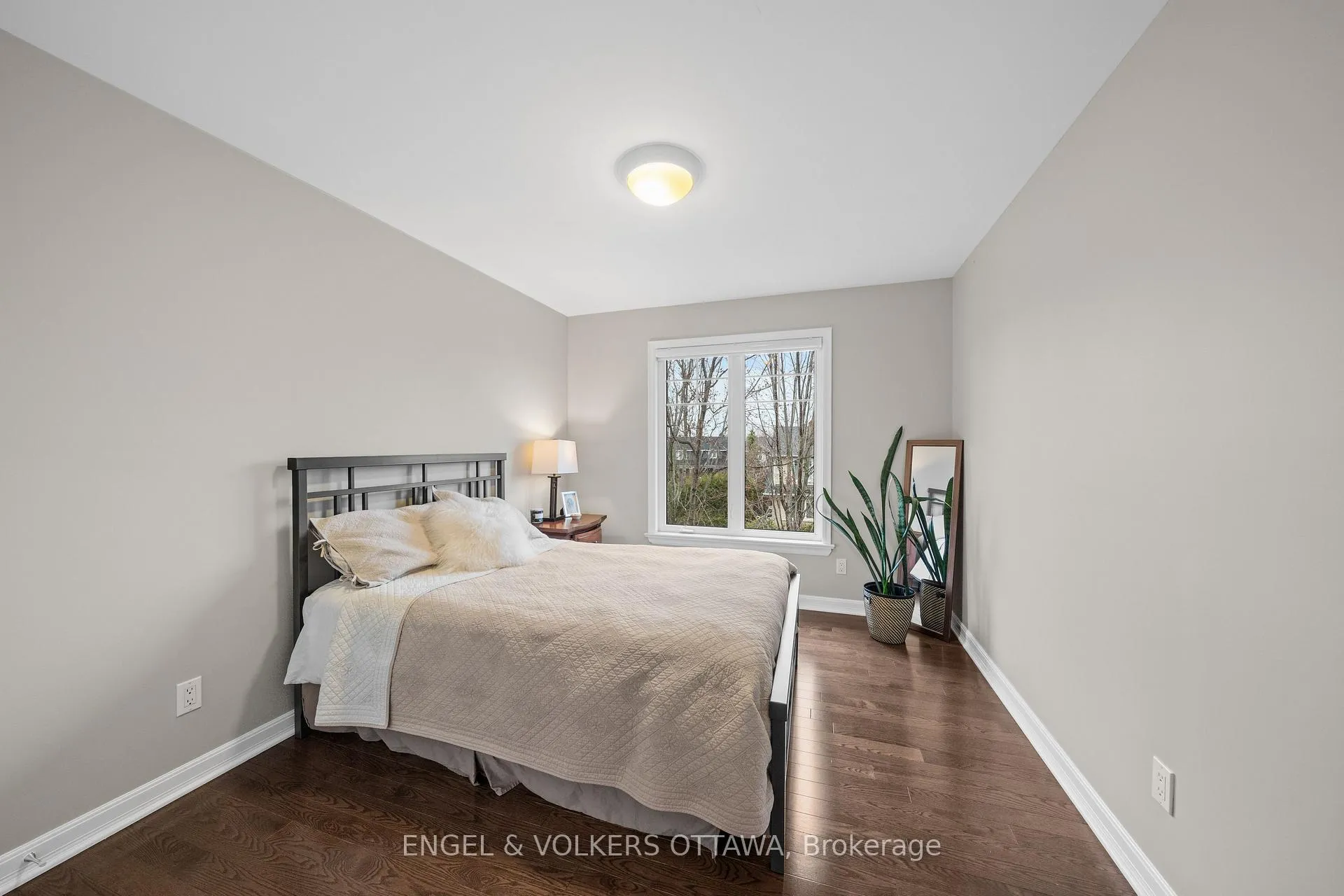 Photo 30 of 566 Erinwoods Circle, Ottawa, Barrhaven - Stonebridge — HOMEH