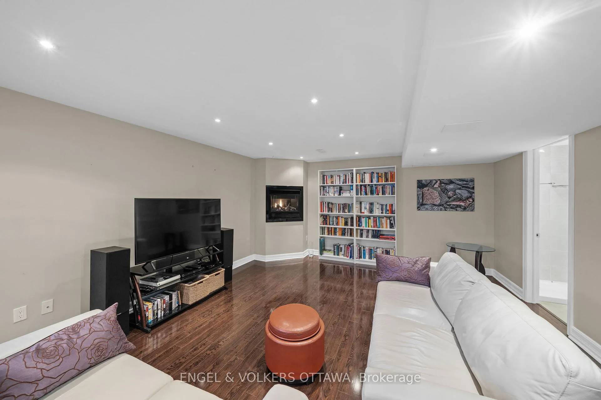 Photo 31 of 566 Erinwoods Circle, Ottawa, Barrhaven - Stonebridge — HOMEH