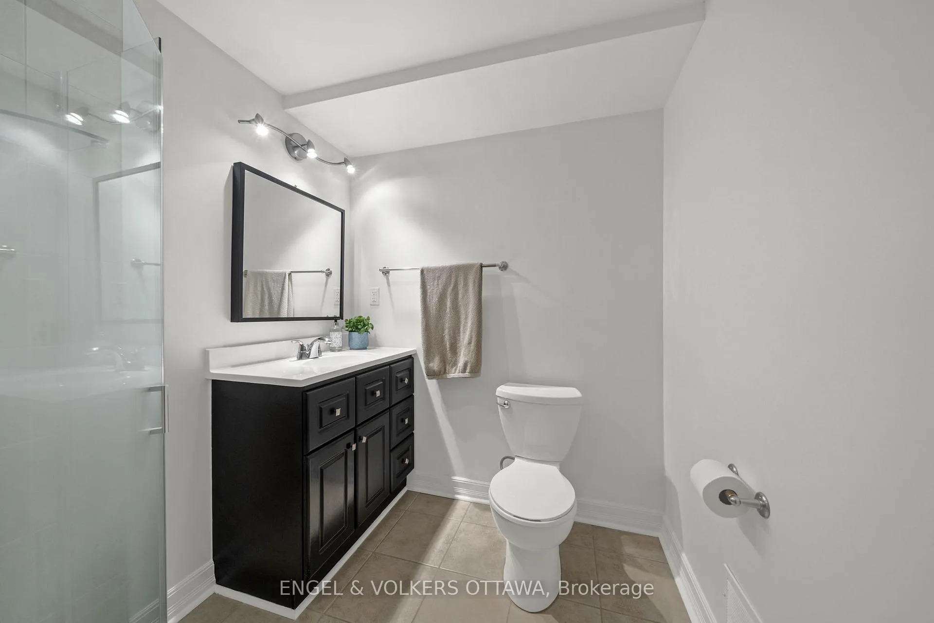 Photo 34 of 566 Erinwoods Circle, Ottawa, Barrhaven - Stonebridge — HOMEH
