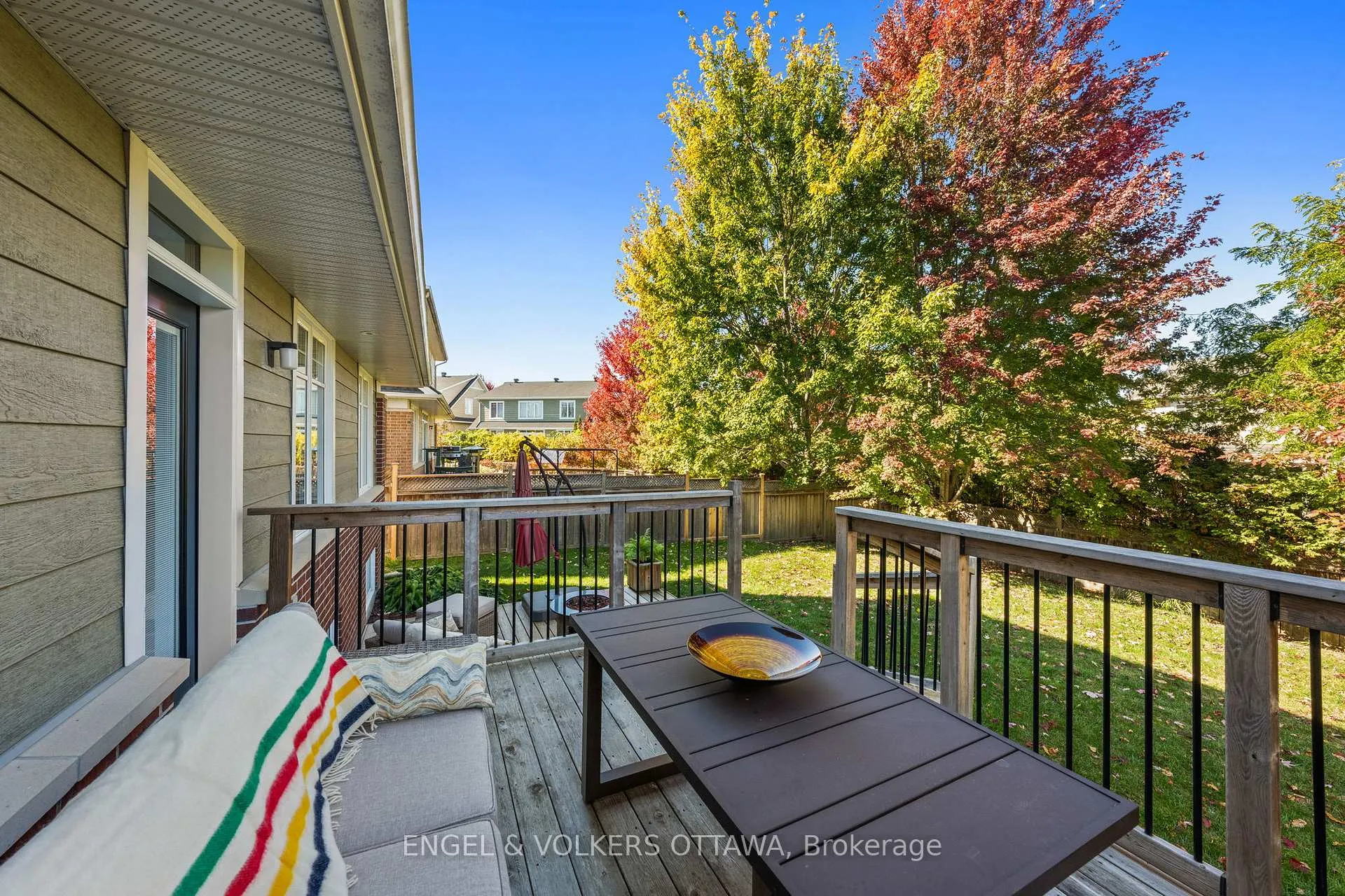 Photo 39 of 566 Erinwoods Circle, Ottawa, Barrhaven - Stonebridge — HOMEH