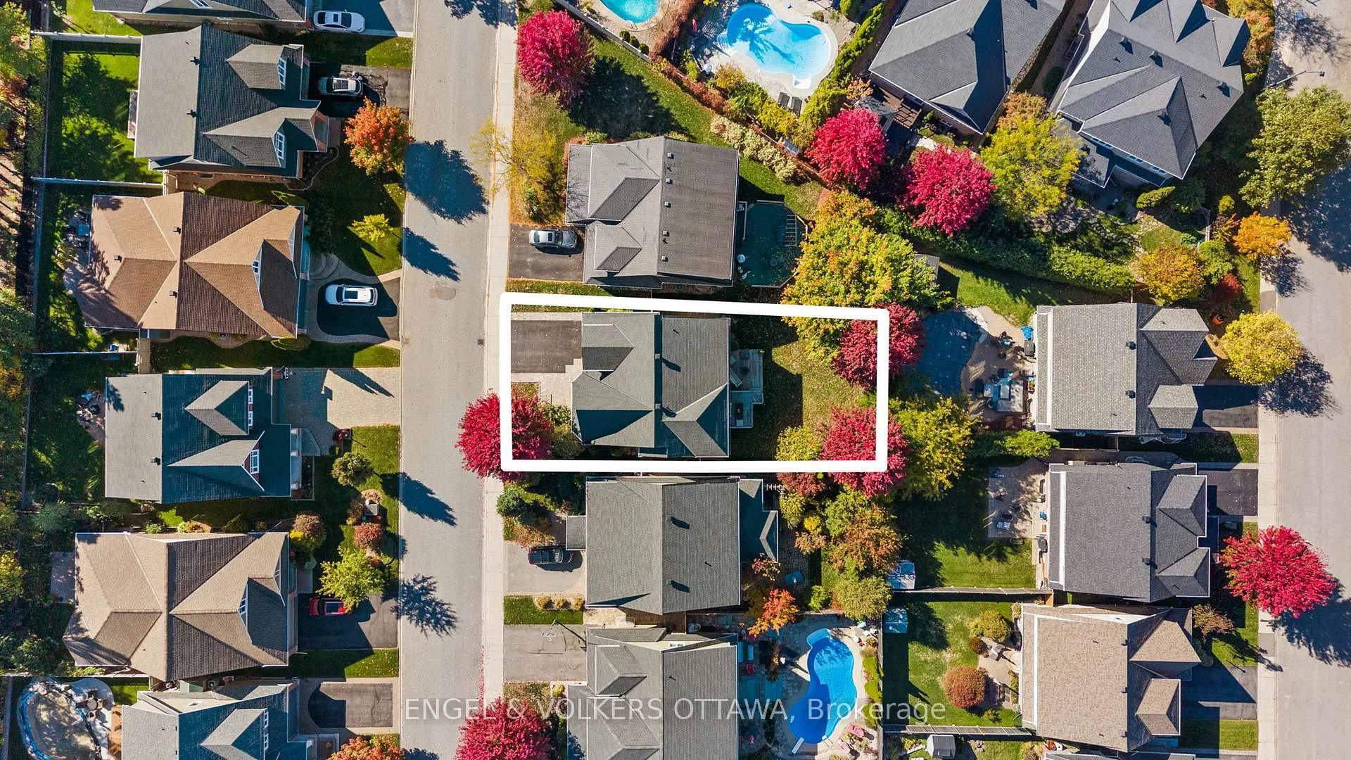 Photo 42 of 566 Erinwoods Circle, Ottawa, Barrhaven - Stonebridge — HOMEH