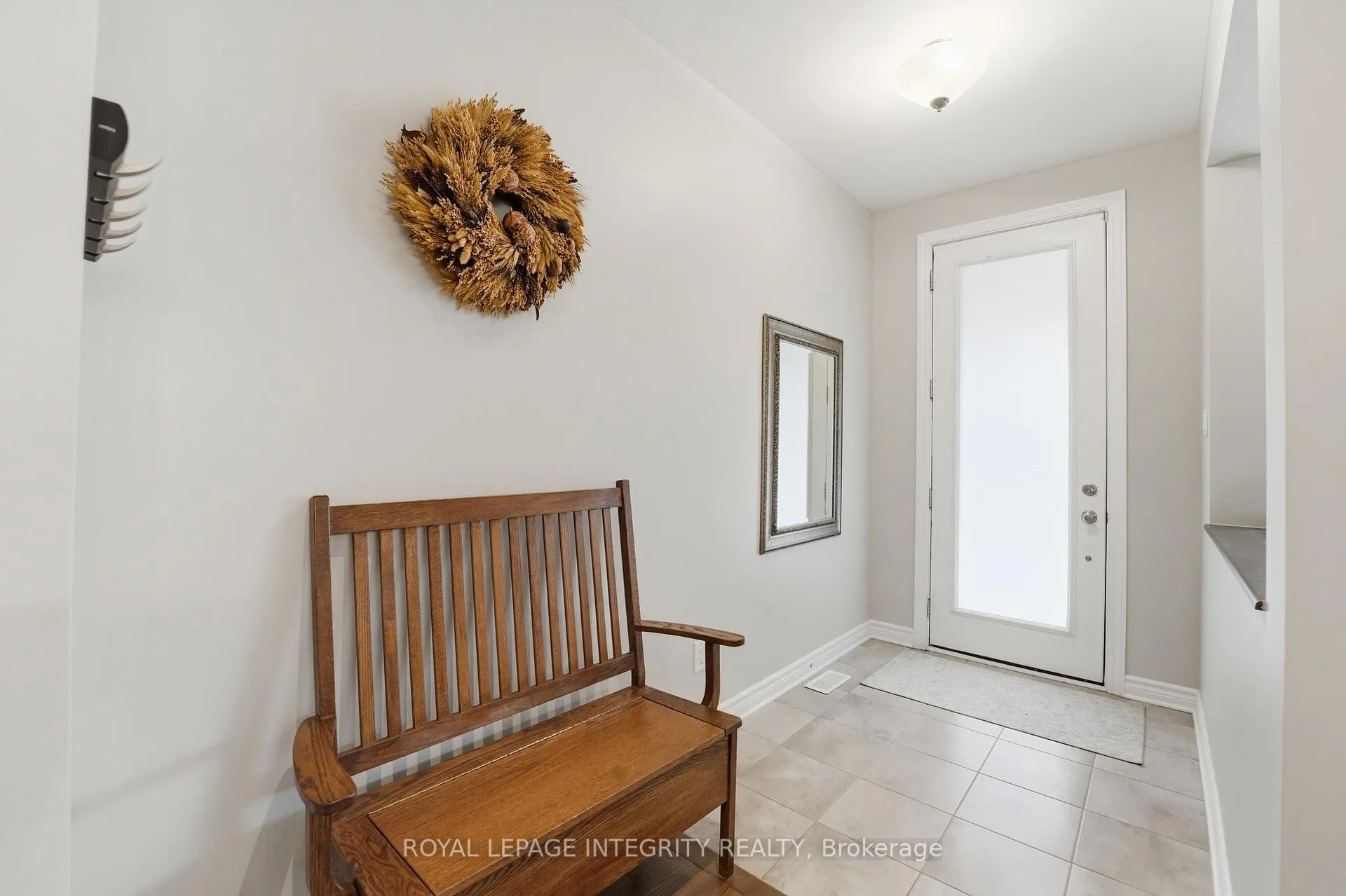 Photo 4 of 211 Cooks Mill Crescent, Ottawa, Riverside South — HOMEH