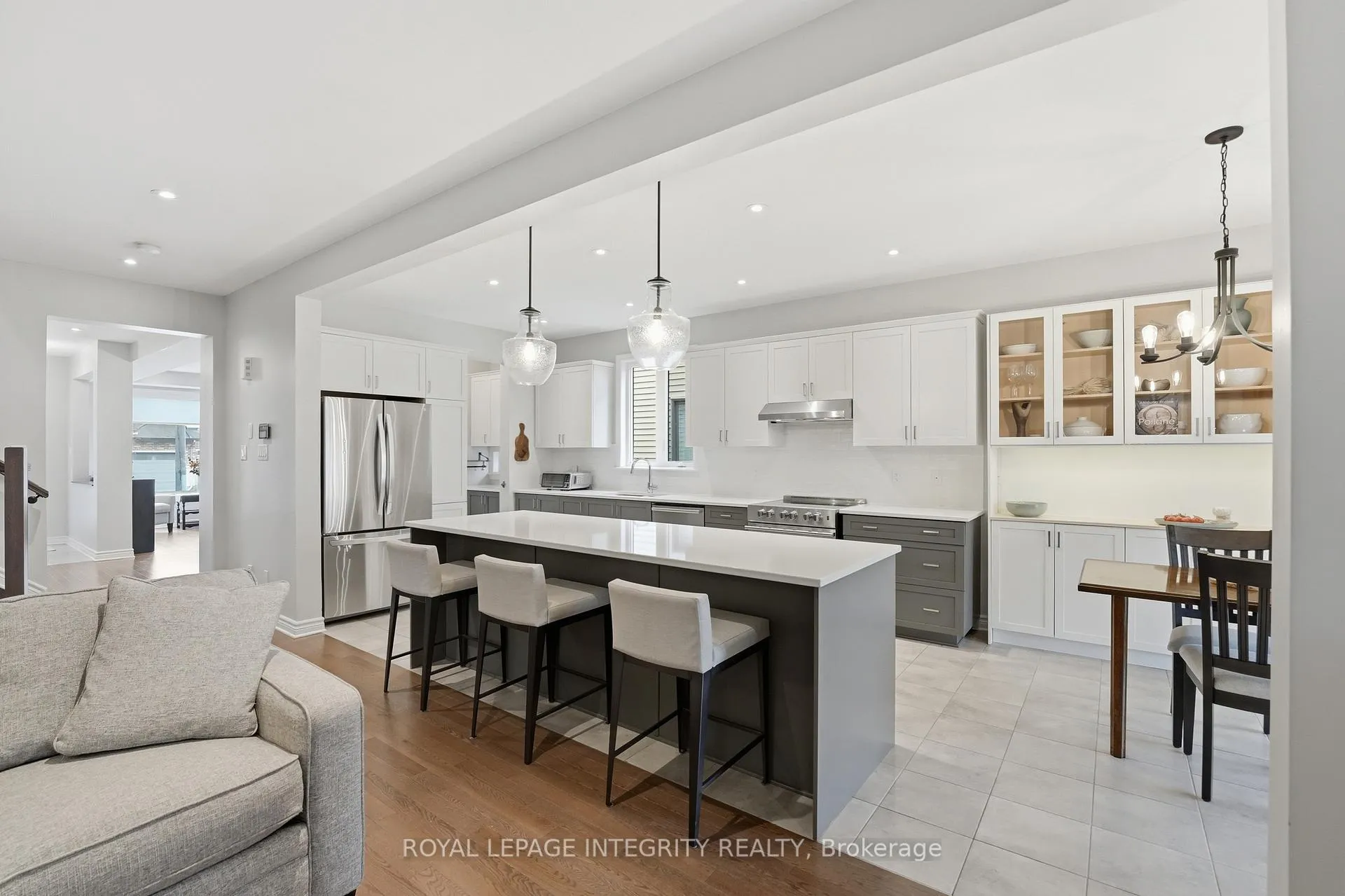 Photo 10 of 211 Cooks Mill Crescent, Ottawa, Riverside South — HOMEH